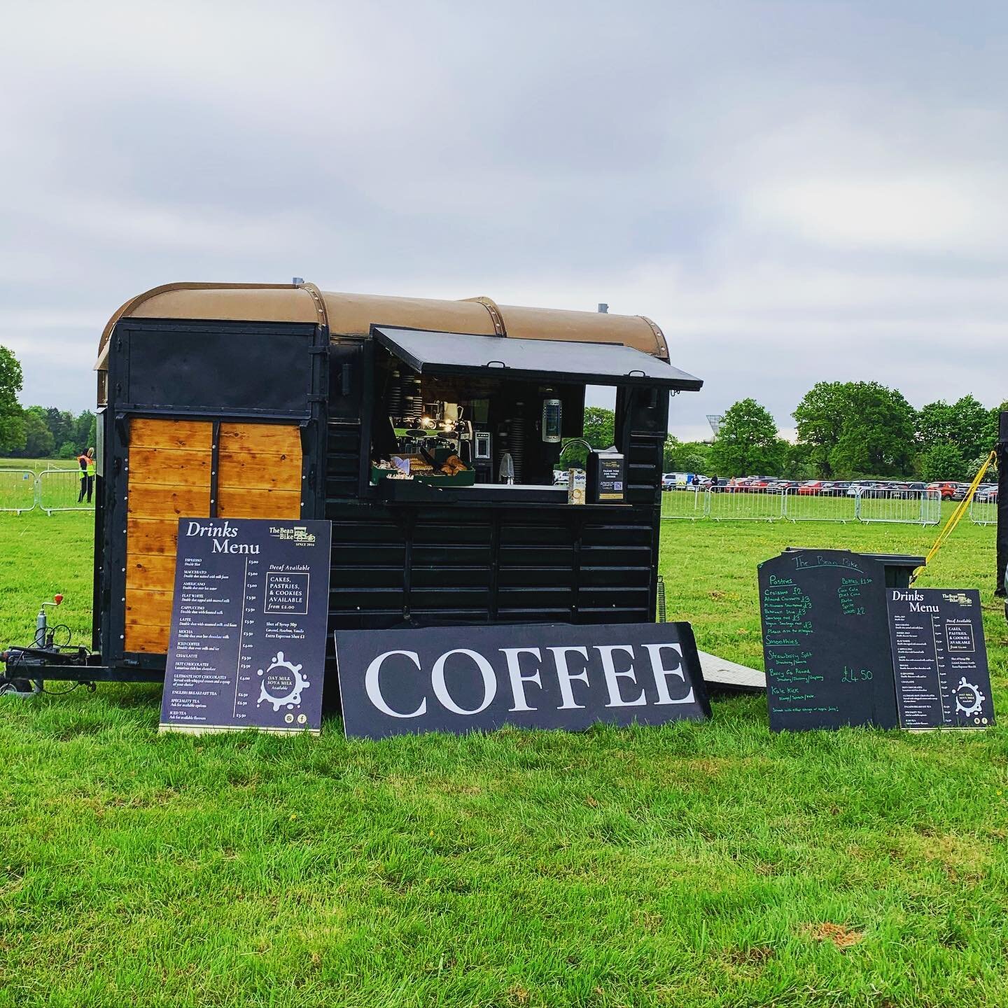 Ready to serve the runners and spectators @rungatwick our barista hot drinks menu, smoothies, pastries and woodfired pizzas! 🍕 ☕️ 🥐