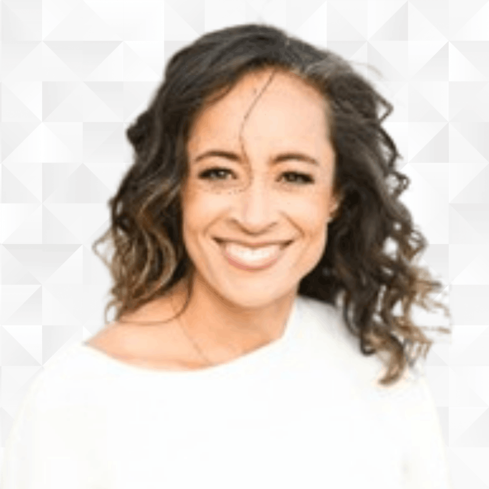 Liz Doyle, Level 52 coach based in Ontario