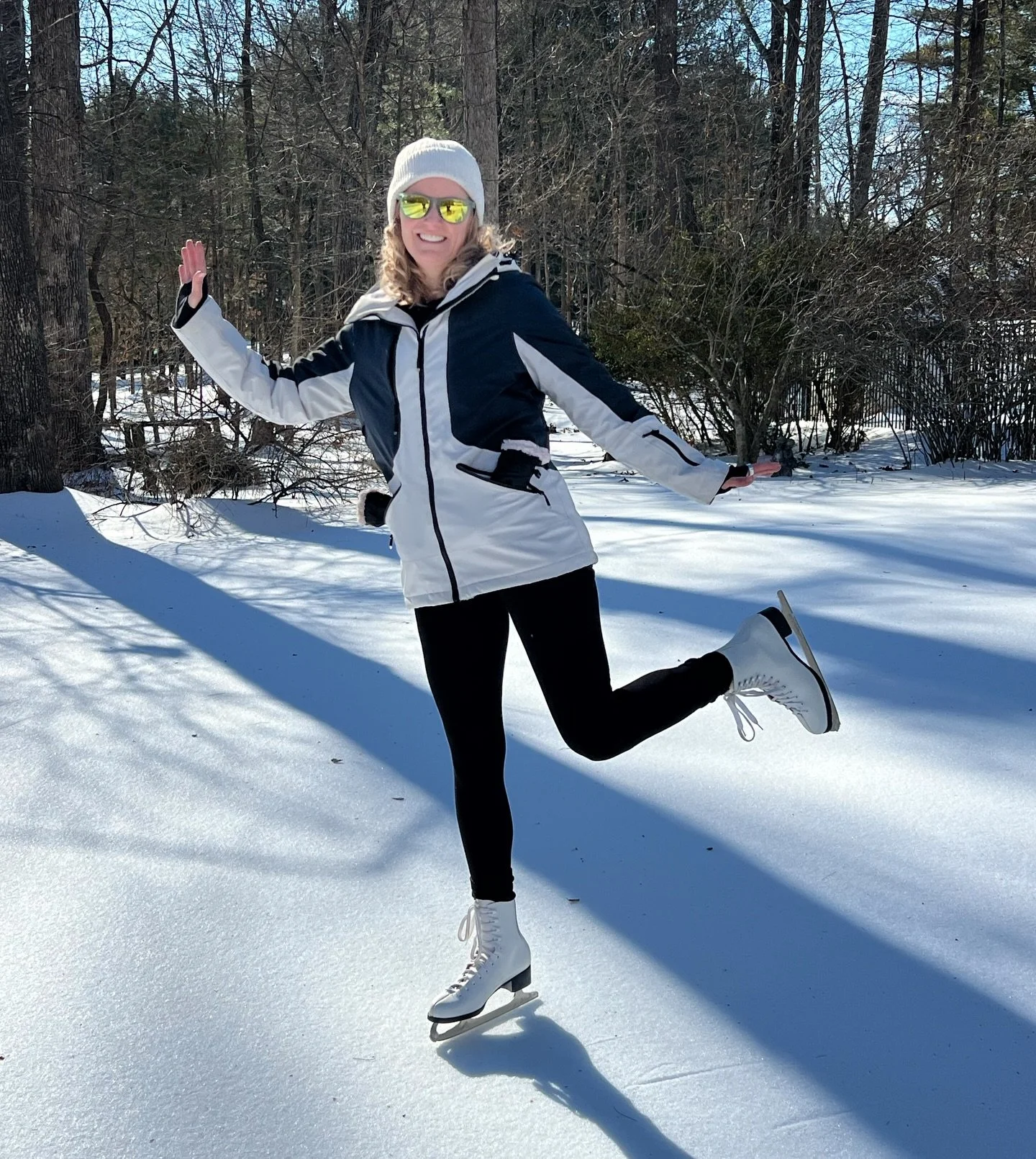 Balance is optional 😂🧊
Current favorite way to get around 💙💙