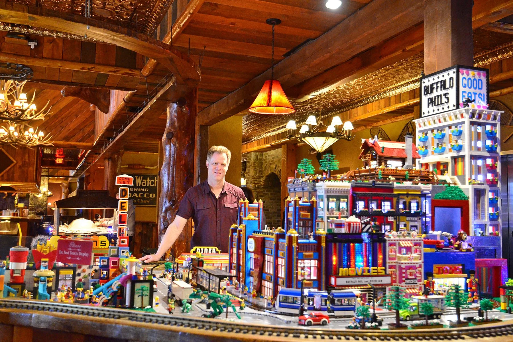 November 2019 - Wisconsin Dells, Wisconsin. Paul with his newly installed Brick City commission at Buffalo Phil's Pizza & Grille