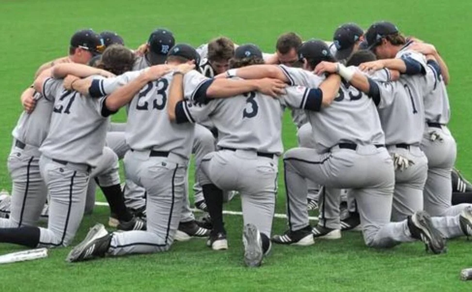 Leadership 5, It Takes Ten Hands to Make a Basket (Bot9 #143)