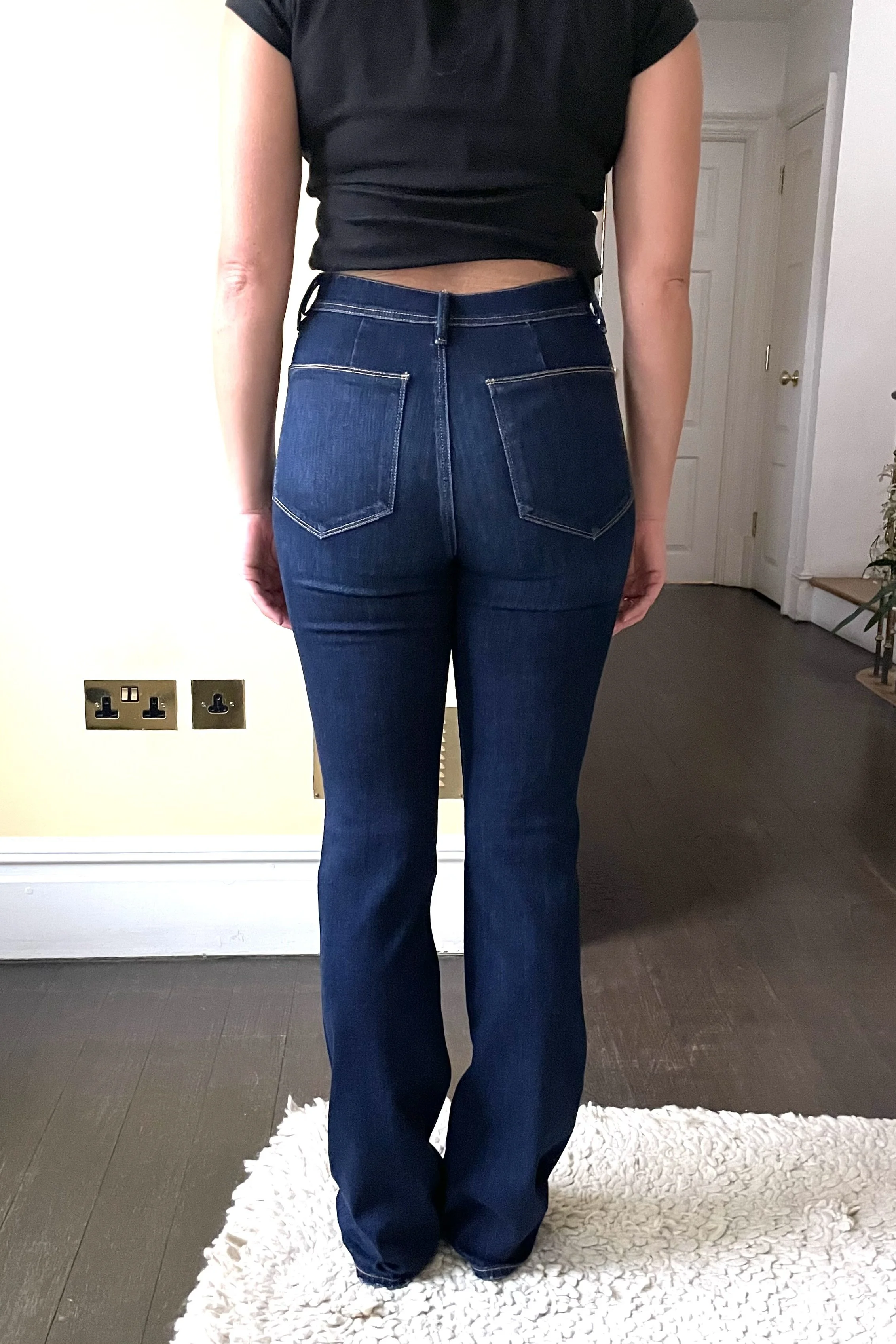 #fb-1
high rise fitted boot
_size 28