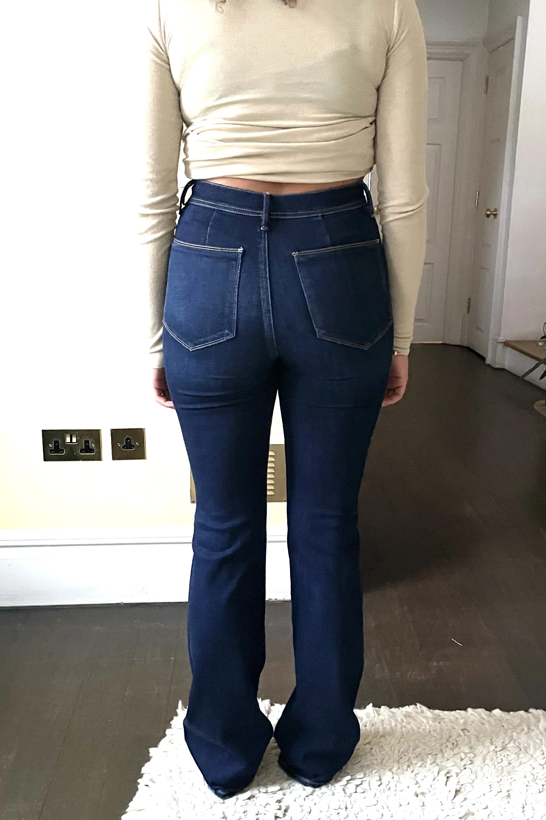 #fb-1
high rise fitted boot
_size 28