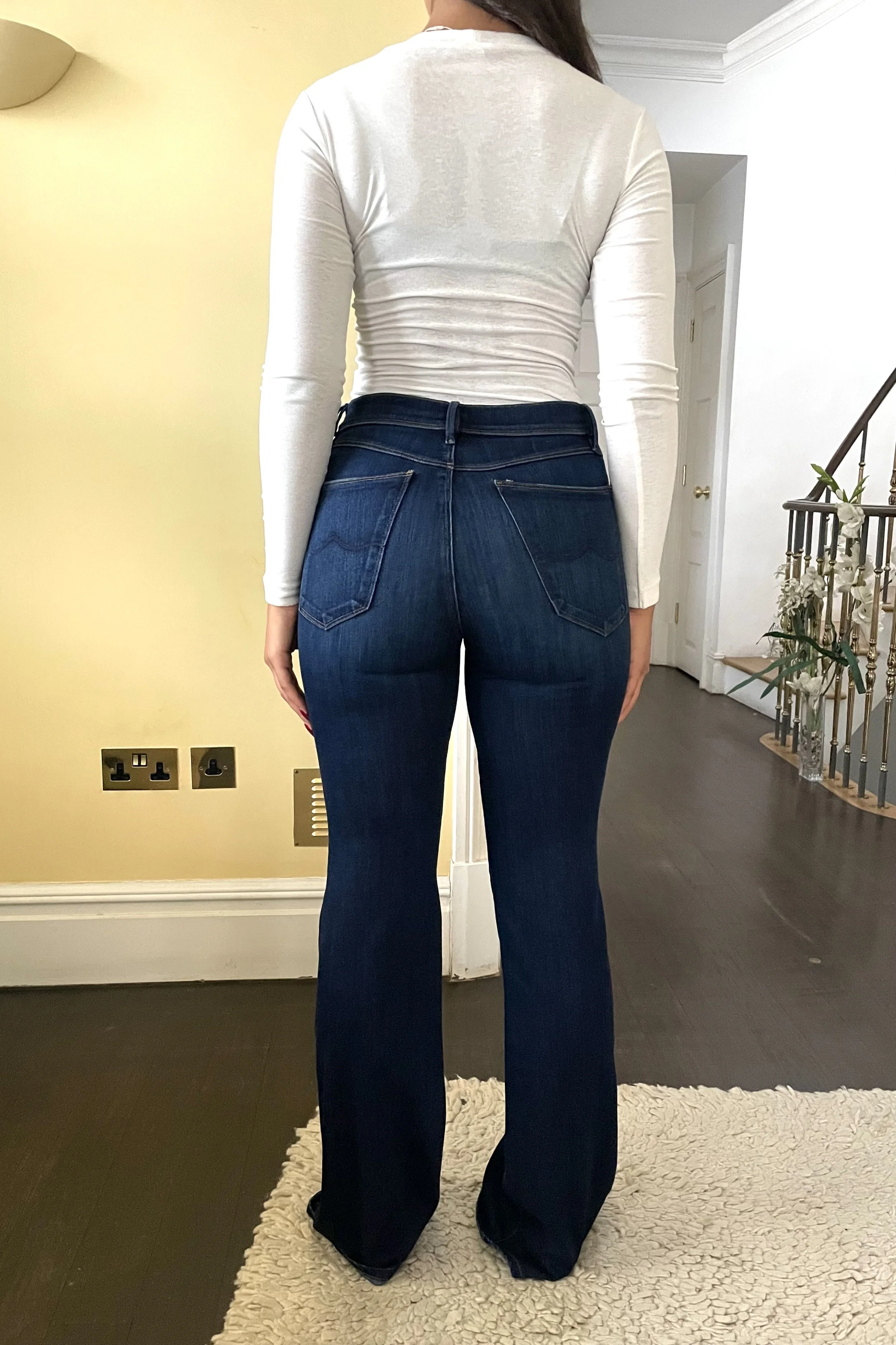 #10snb-2
10" mid rise snug boot
_size 28