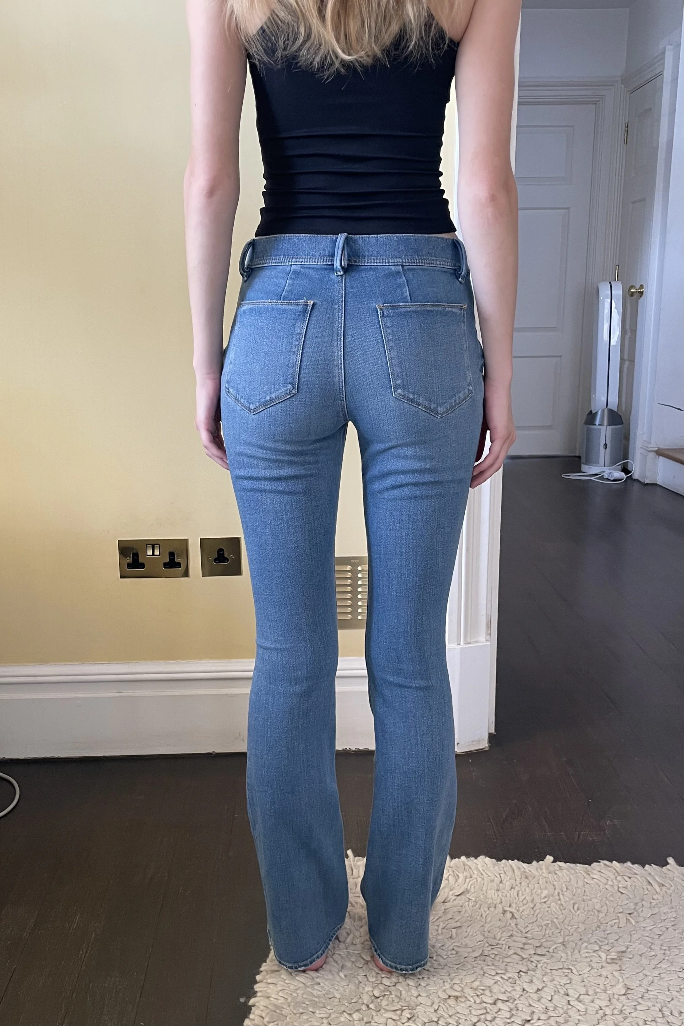 #trtt-2
mid rise fitted boot trouser