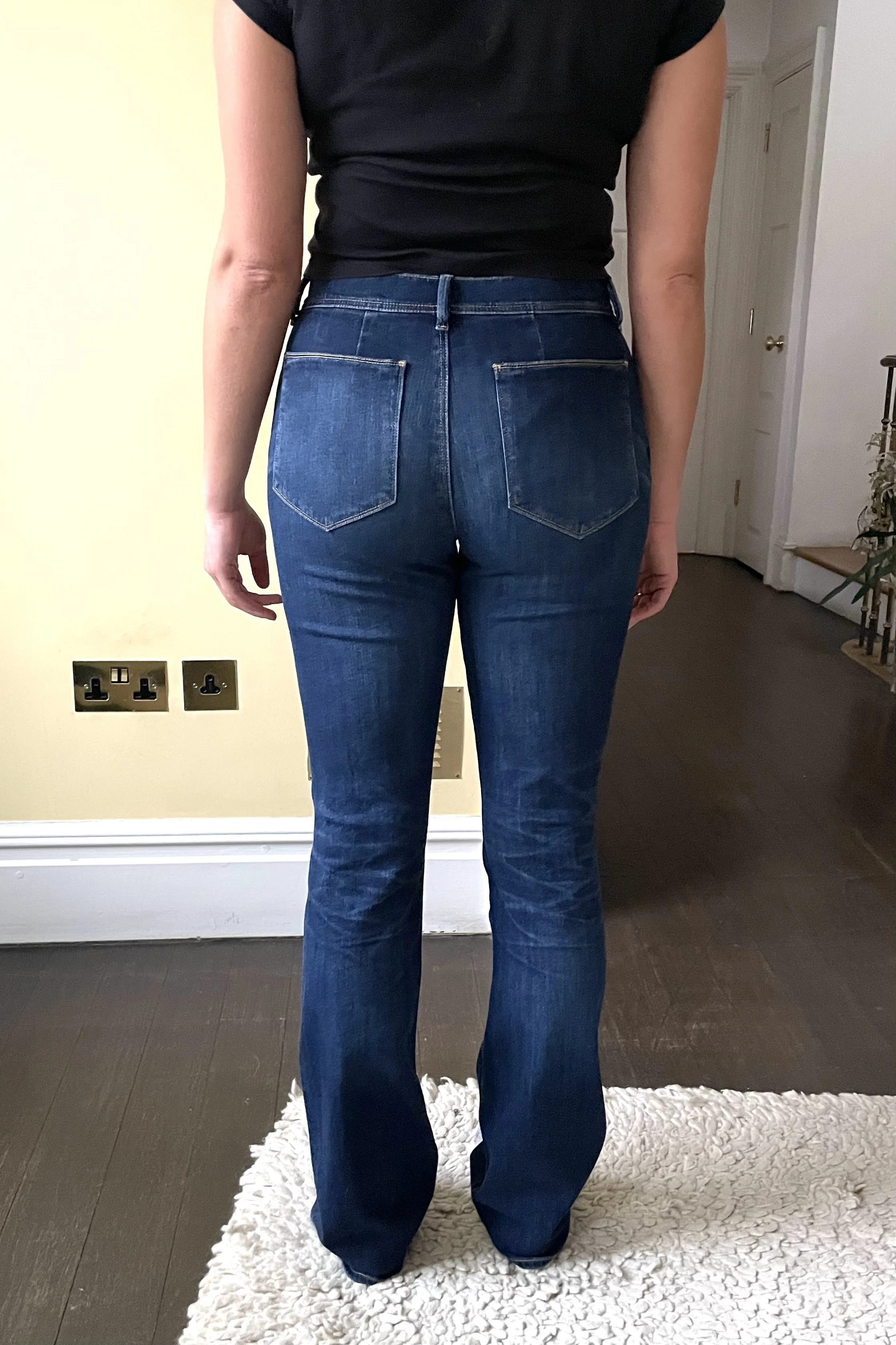 #trtt-3
mid rise fitted boot trouser
_size 28