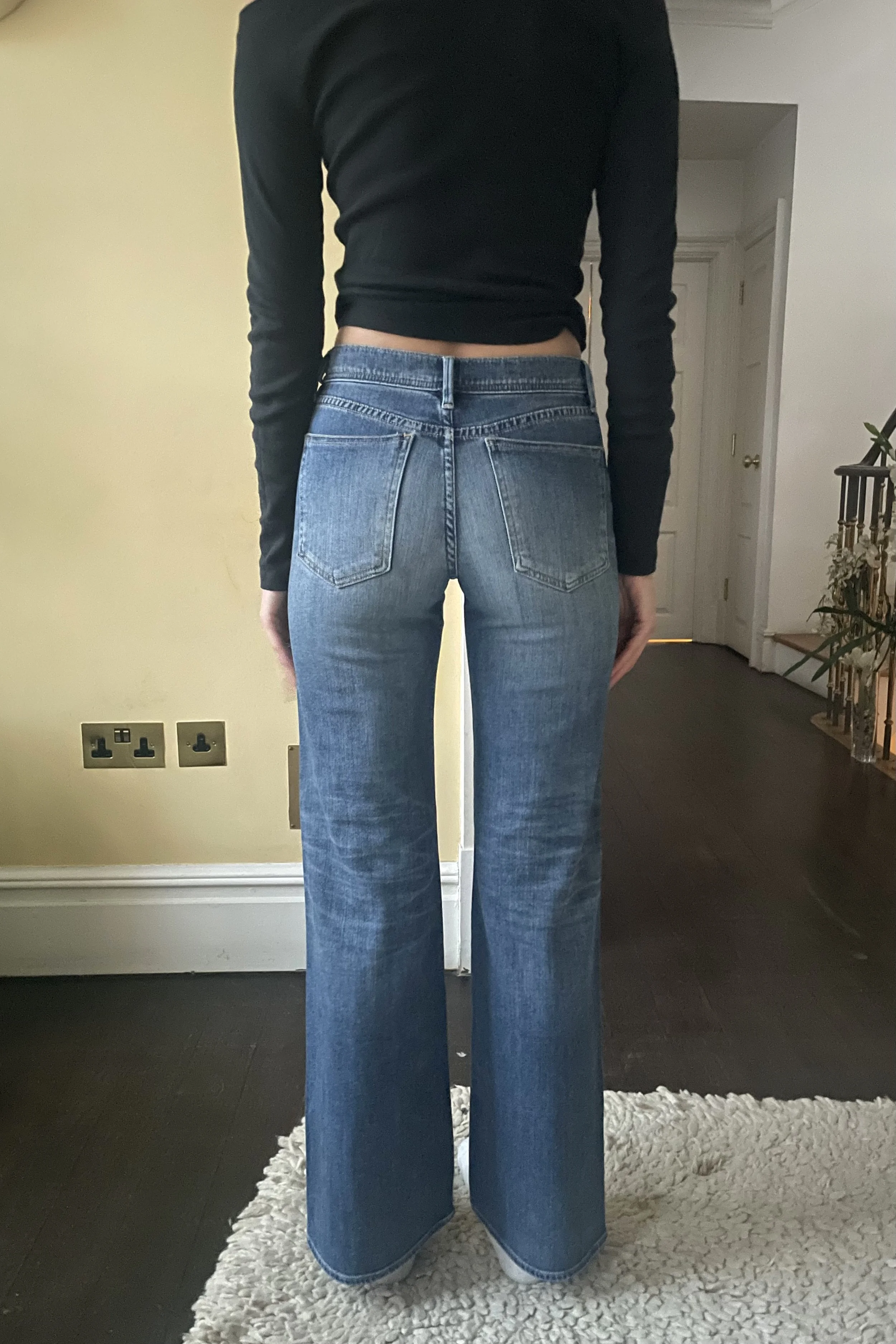 #7a
mid rise straight