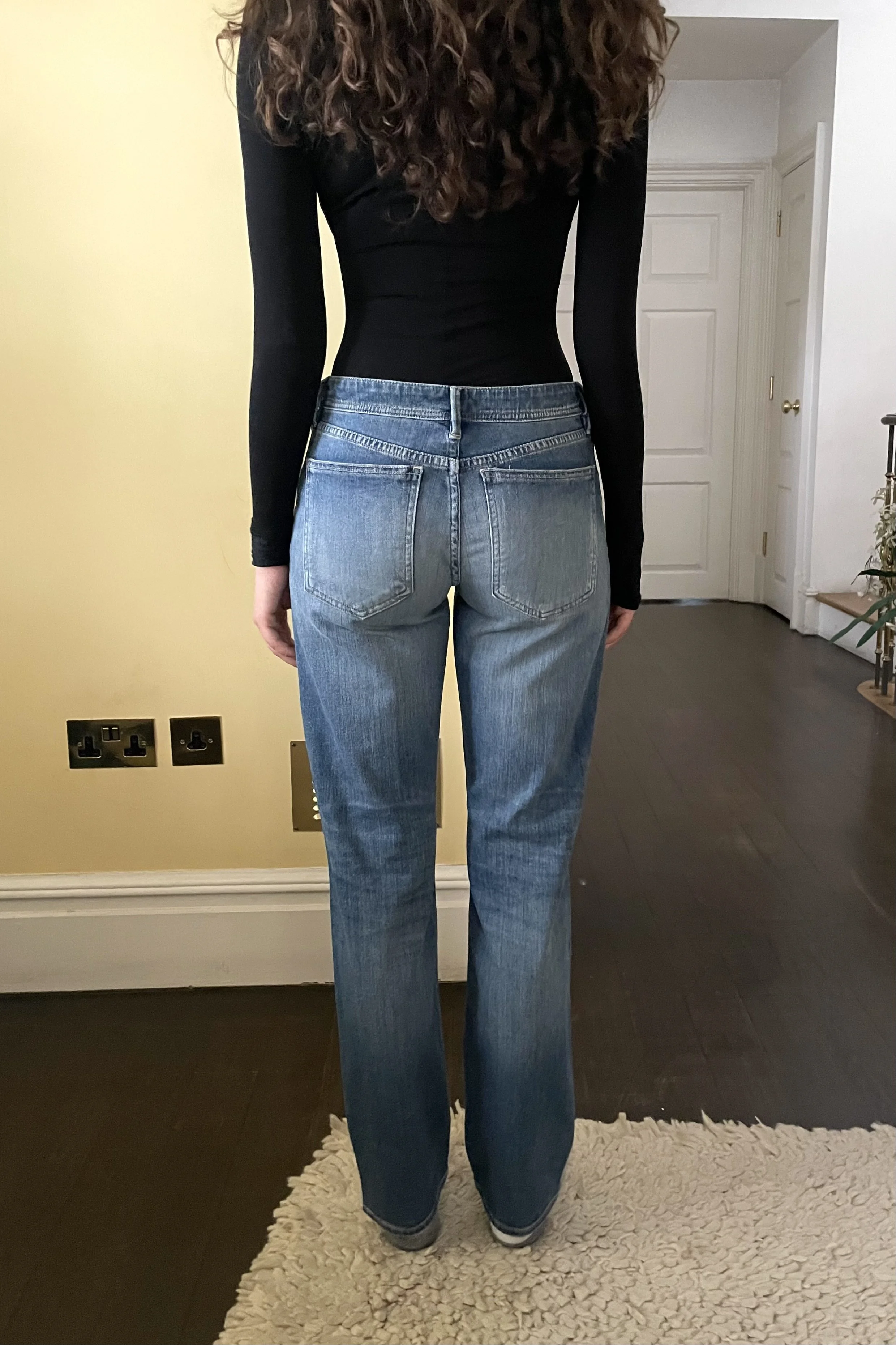 #cs
low rise comfort cigarette