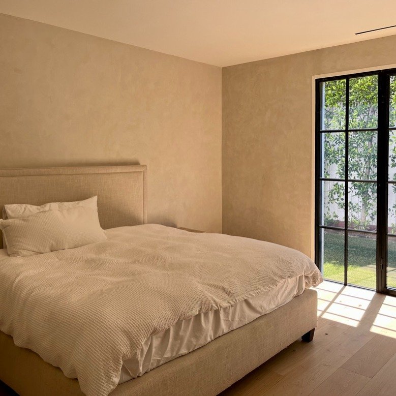 Golden afternoon light reflected in polished lime plaster. A lovely spot for a nap.
