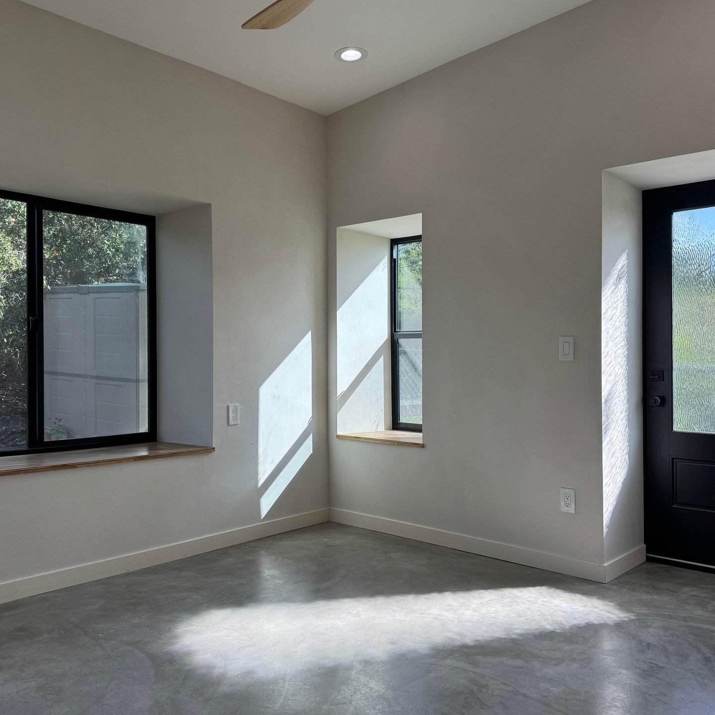The first residential #strawbalehouse in the City of San Diego just passed its final inspection! 
We installed the lath and plaster on this cute little ADU in the College area, and consulted with the general contractor on the bale install. 
Designed 