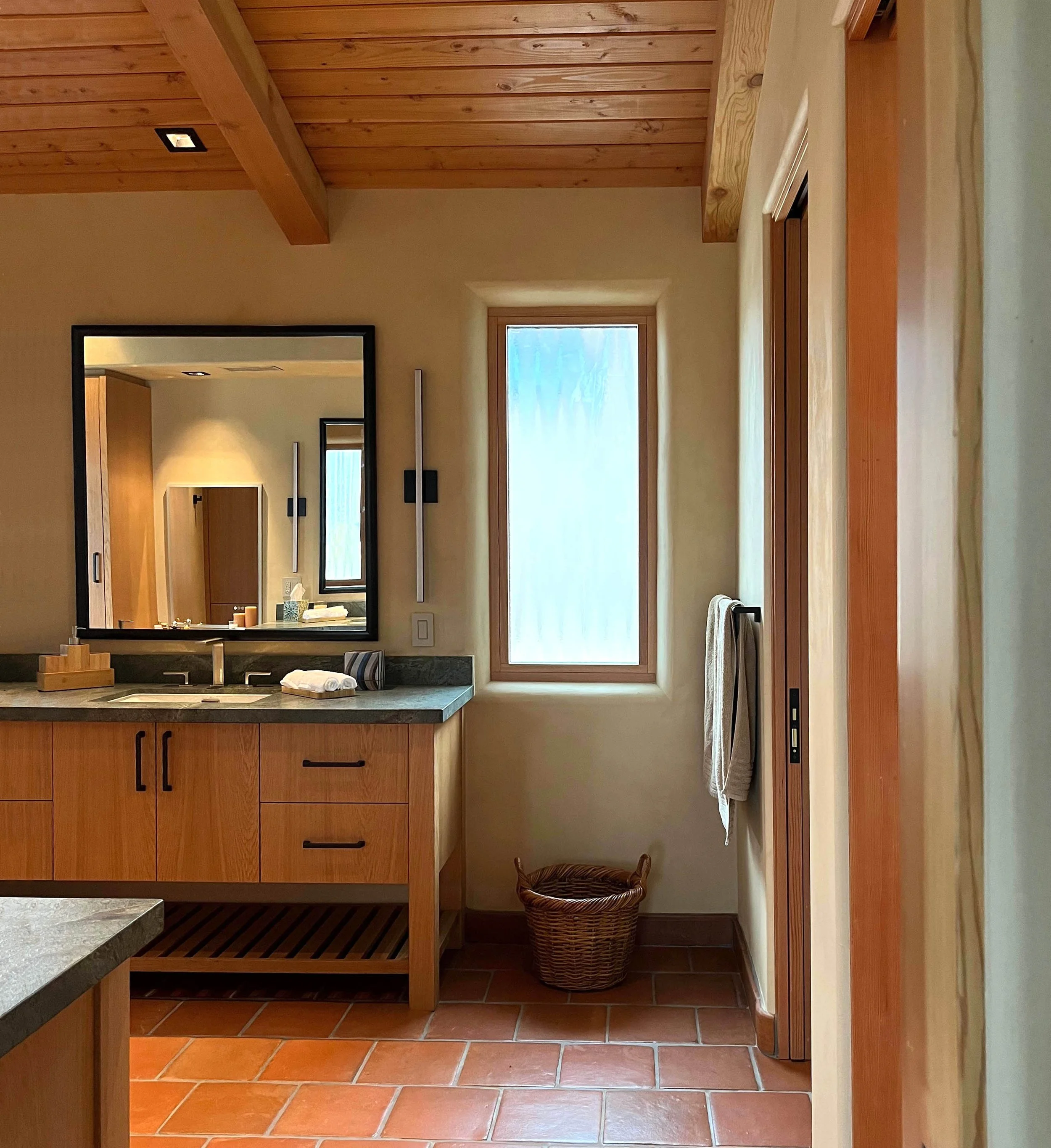 plastered bathroom