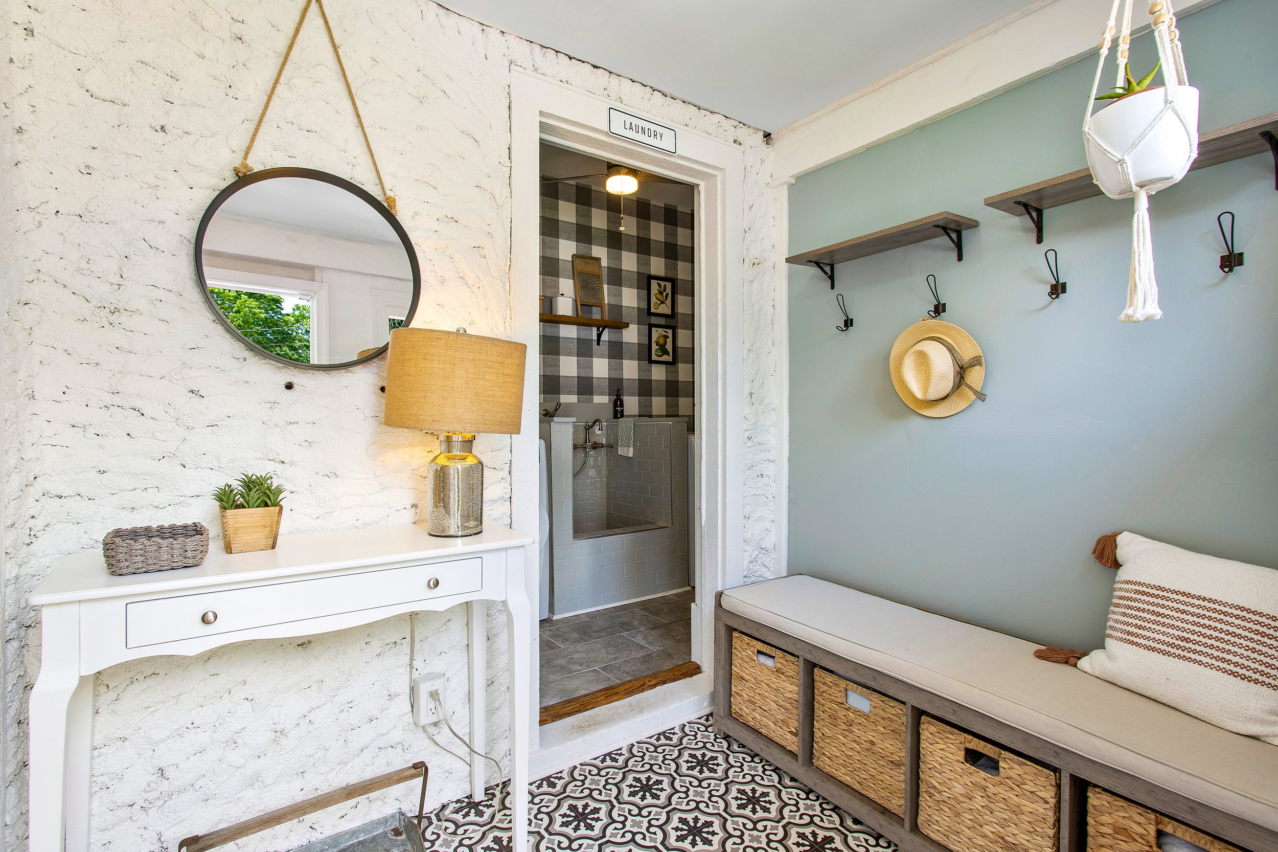 30-Mudroom.jpg