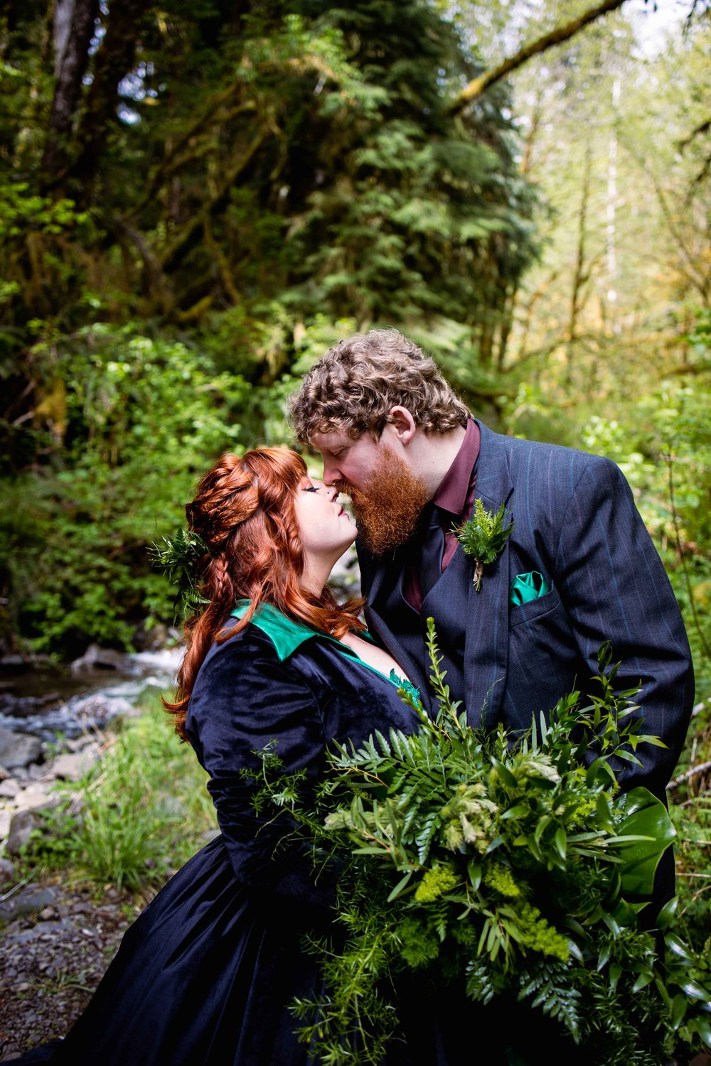 travel-weddings-ashley-steven-hoh-rainforest-wedding-web-0195.jpg
