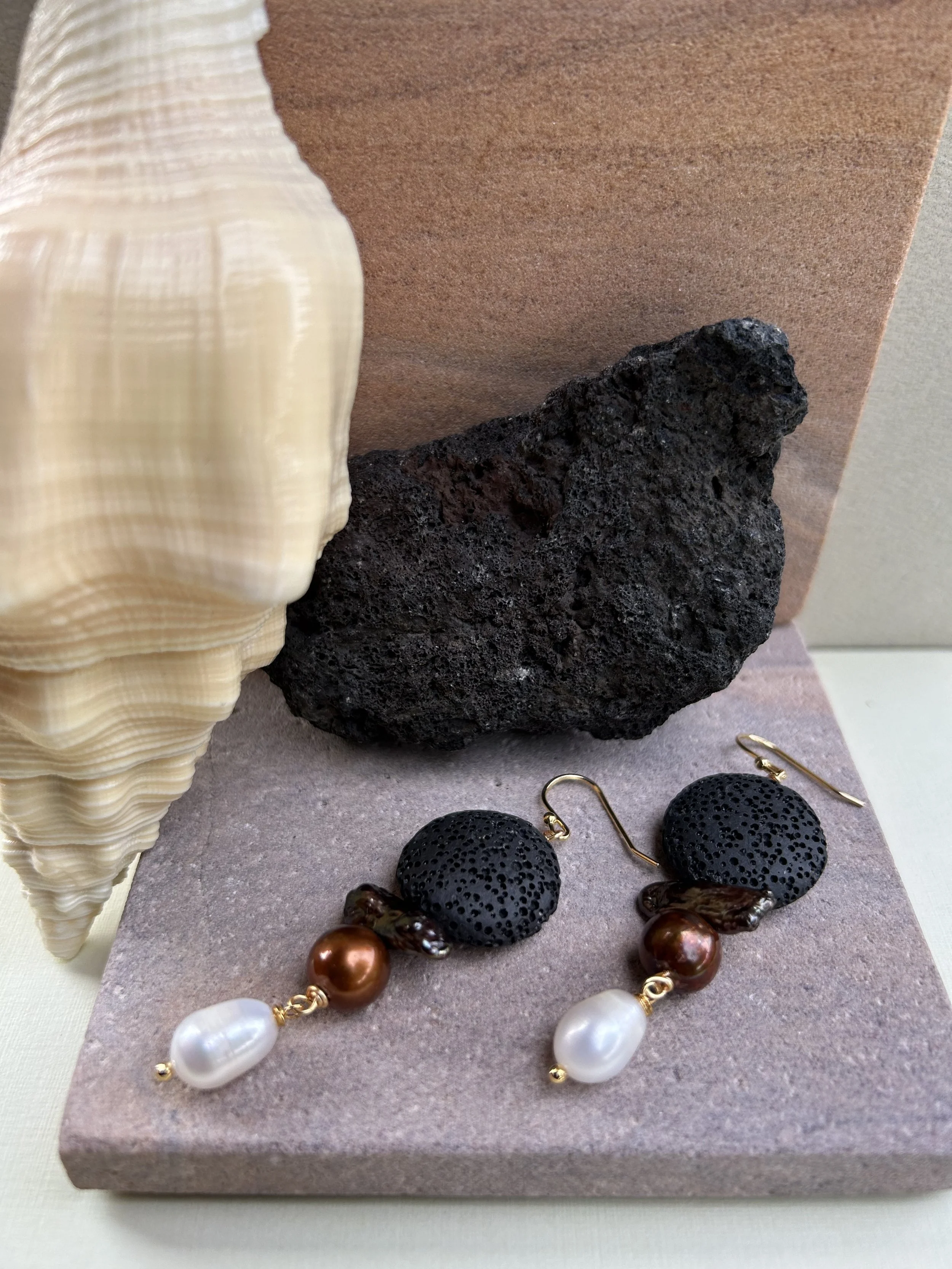kelmari-volcan-lava-pearl-statement-earrings 2.JPG