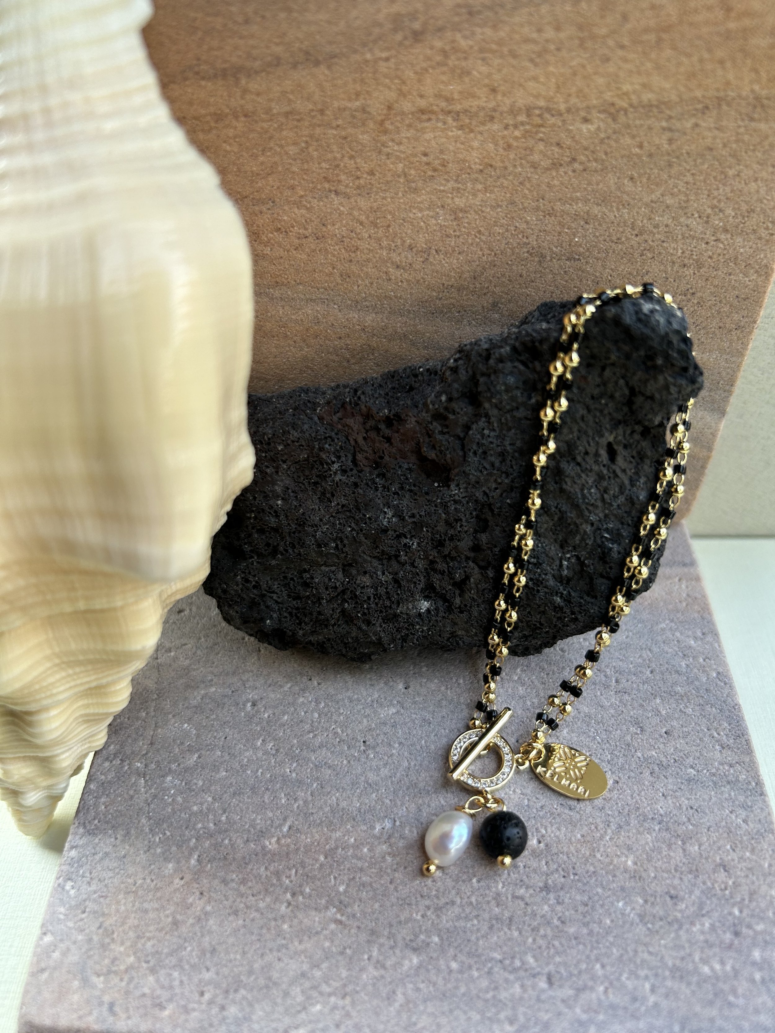 KELMARI VOLCAN LAVA PEARL DAINTY BRACELET