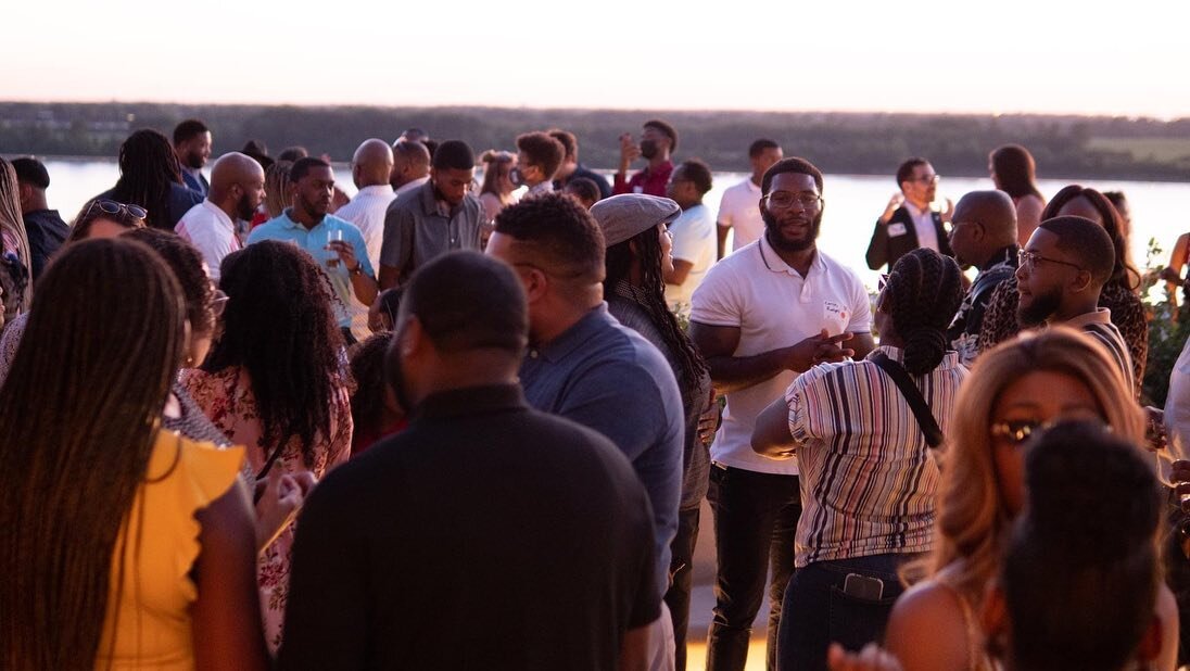RSVP LINK IN BIO 

Why did I create The Link Up Memphis? 

Five years ago this month I created The Link Up Memphis FREE networking event because I desired a space where everyone could feel welcomed, invited and valued. 

I had no idea 🤷🏾&zwj;♂️ how