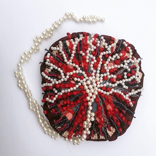 &ldquo;Tree of life&rdquo; Sharing my body with you. .
.
.
.
.
.
.
#textileart #textiledesign #softsculpture #placenta #placentaart #pregnancyart #treeoflife #treeoflifeart #embroidery #handembroidery #pearls #mixedmedia #mixedmediaartists #raquelesq