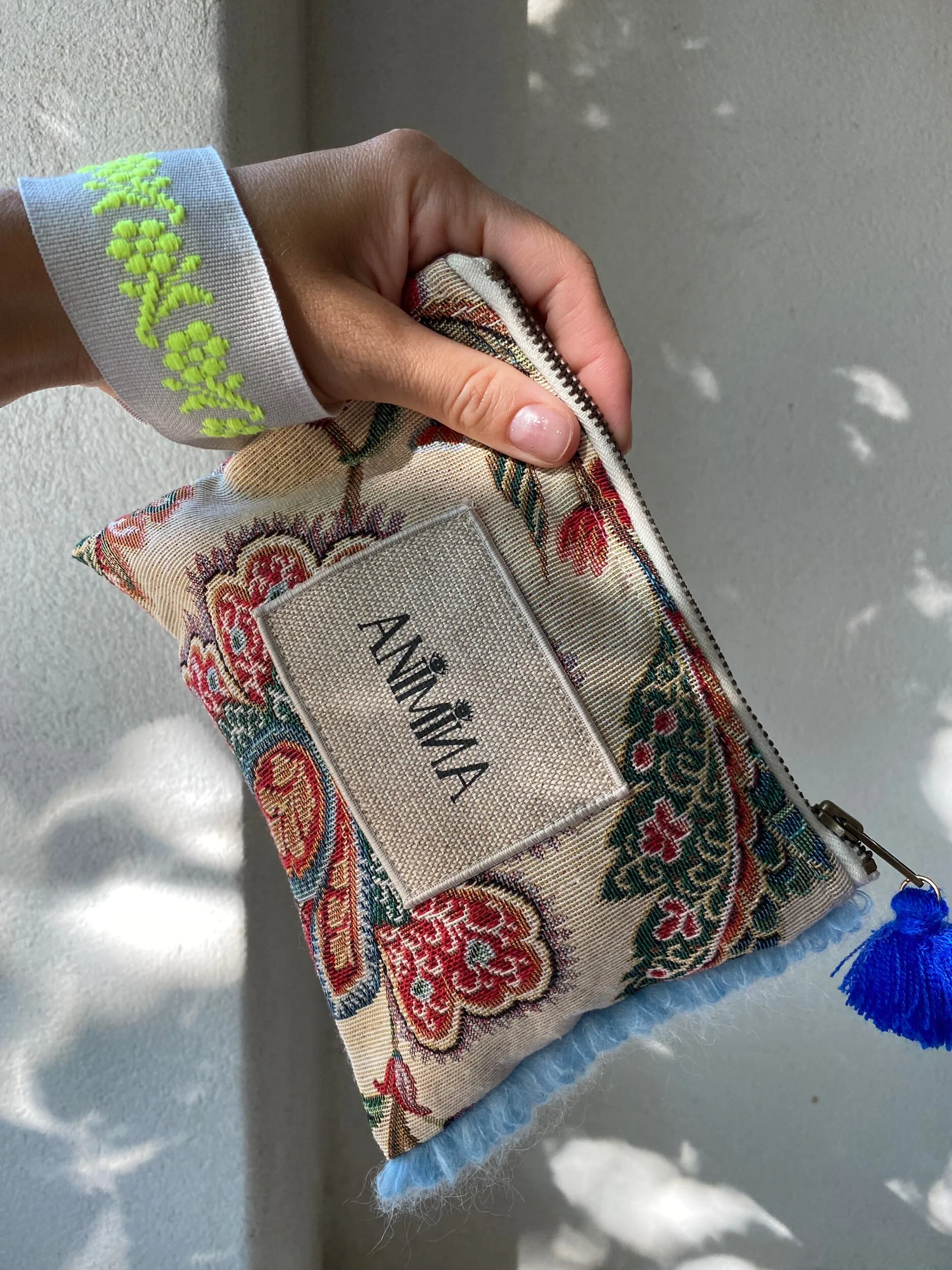 4A11FCF9-DBFE-4888-9F94-895A26B43773