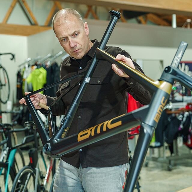 Thorough inspection @veloscience #sonyalpha #columbuscycling #columbuscreatives