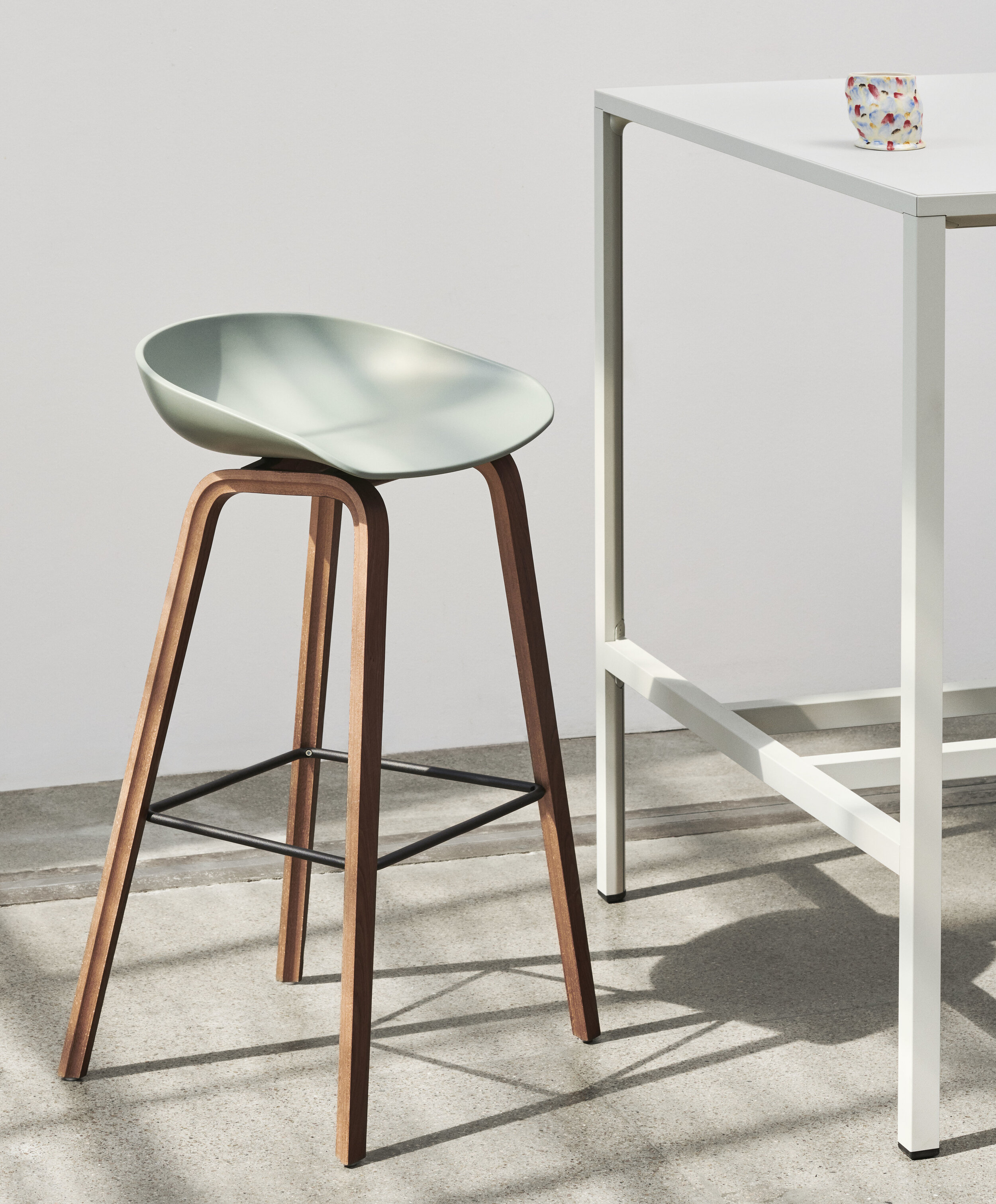 Gaest_HAY_New-Order-High-Table9.jpg