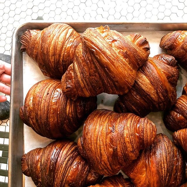 Happy Friday! Lots of croissants/pastries/bread/meat(two brother&rsquo;s sheep farm delivered more lamb yesterday!) available today and through the weekend. ✨Today as a special treat we&rsquo;ll have a Porchetta sandwich for lunch, available from 11a