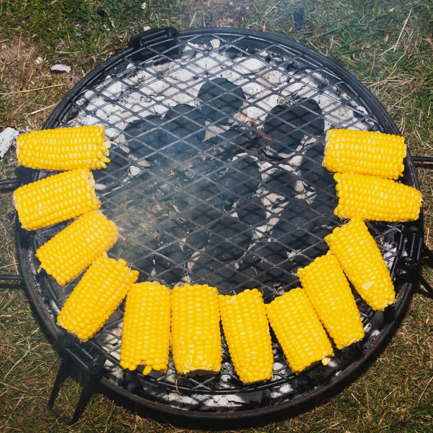 One happy BBQ 
(even if it has lost its eyes)

#bbq #summertime #campinglife