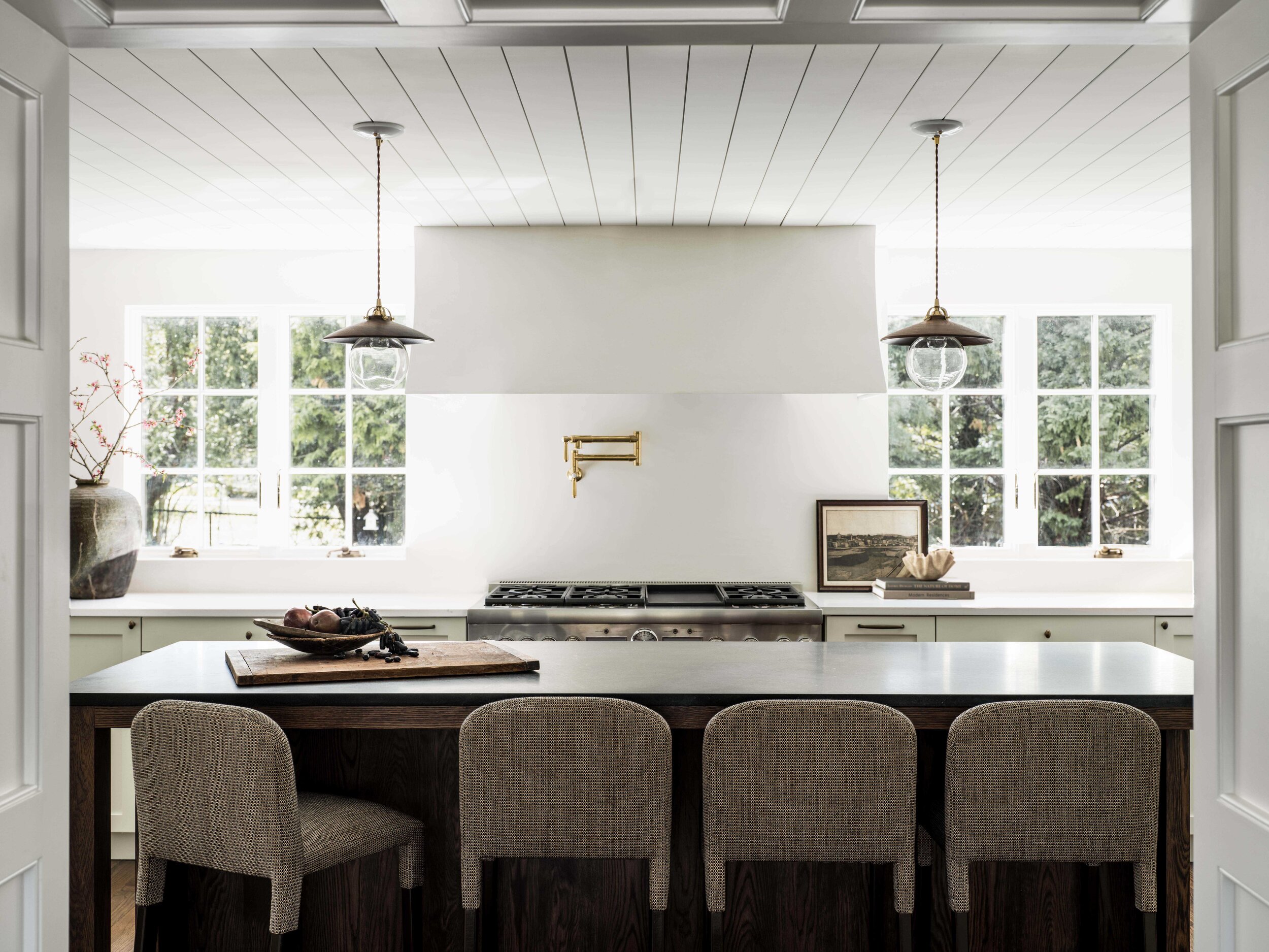 Moore House Design_Interior Designer_New England_Bright Kitchen_01_small.jpg