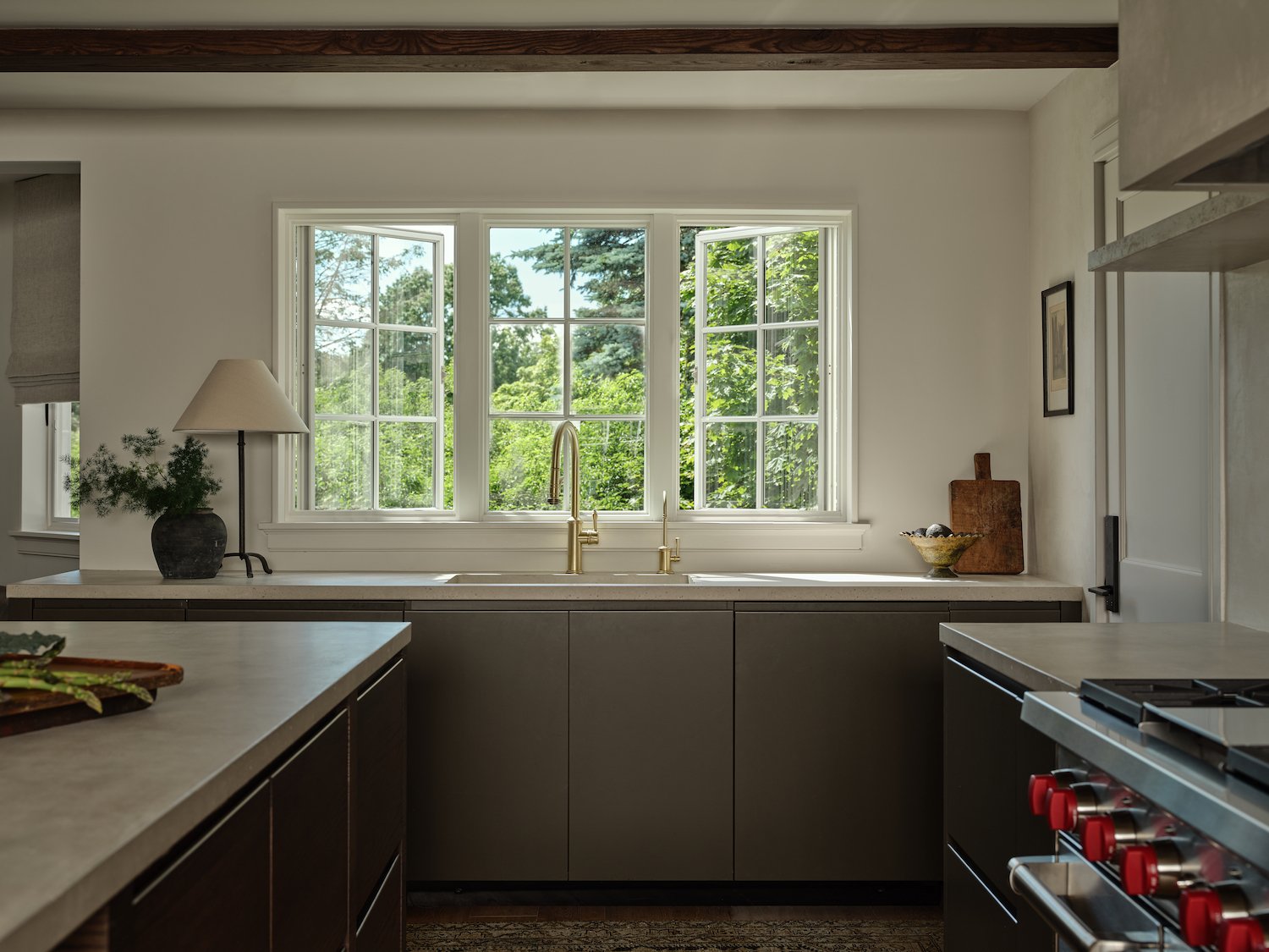 MOORE HOUSE DESIGN_NEW ENGLAND INTERIOR DESIGN FIRM_Blair Moore_ Belgian Midcentury Project_Banquette nook kitchen 09 RI1199 1_ small.jpg