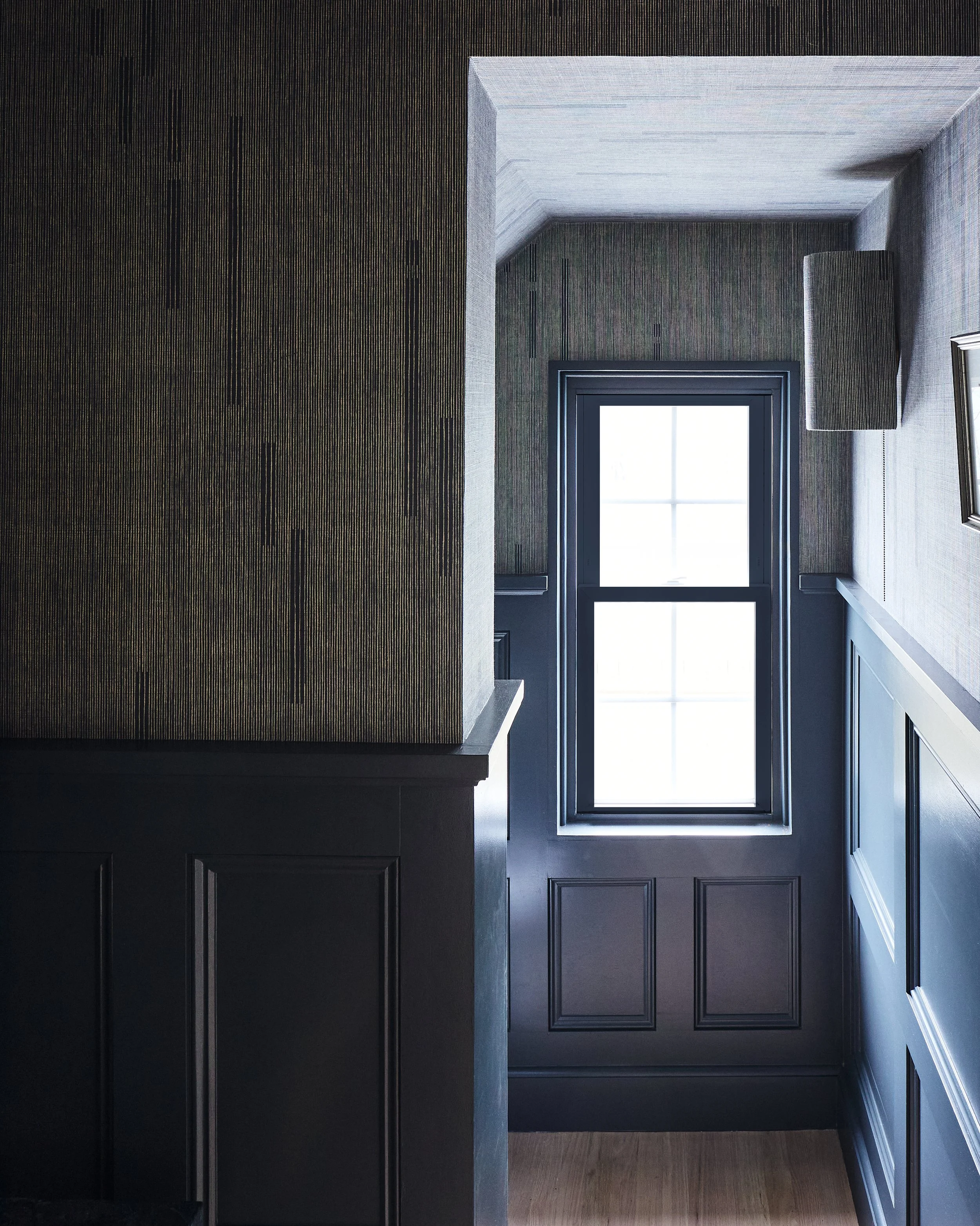 Moore House Design_Newport Apartment_Bedroom_027Moore House Design_Newport Point_041.jpg