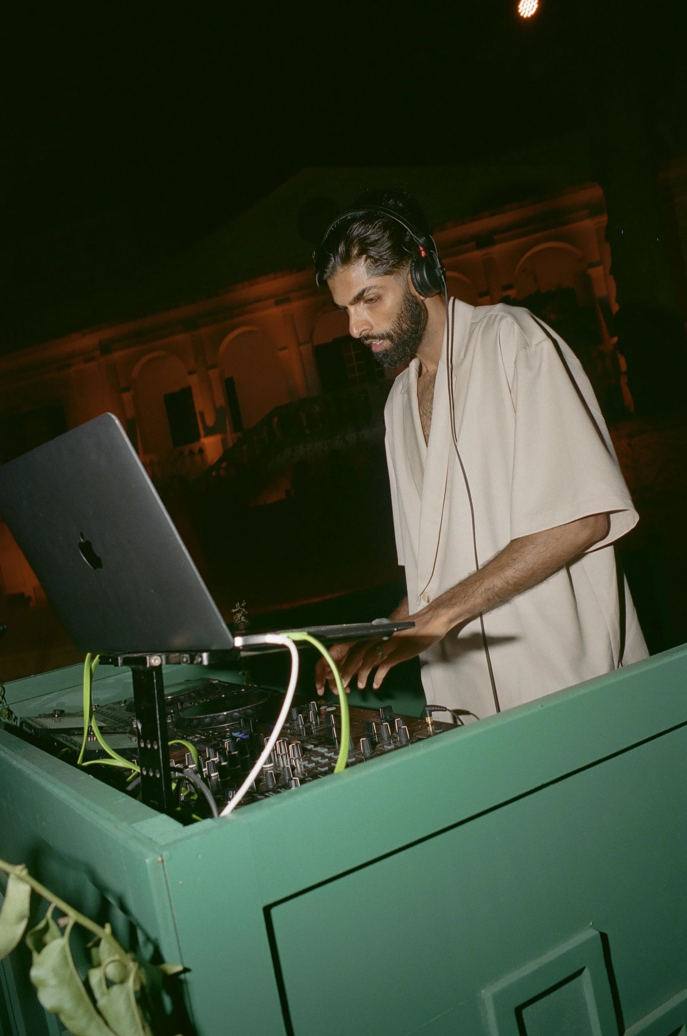 WhatsApp Image 2025-11-12 at 05.44.21 (1).jpeg