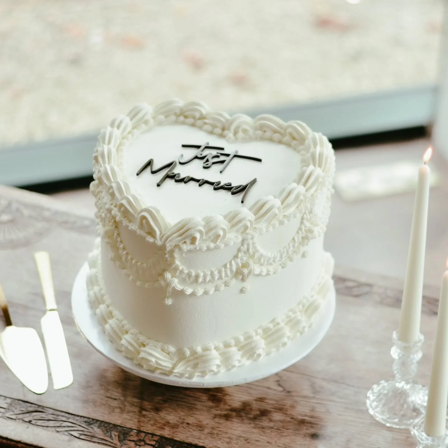 Retro heart cakes really have wonderful over my couples hearts this season π€