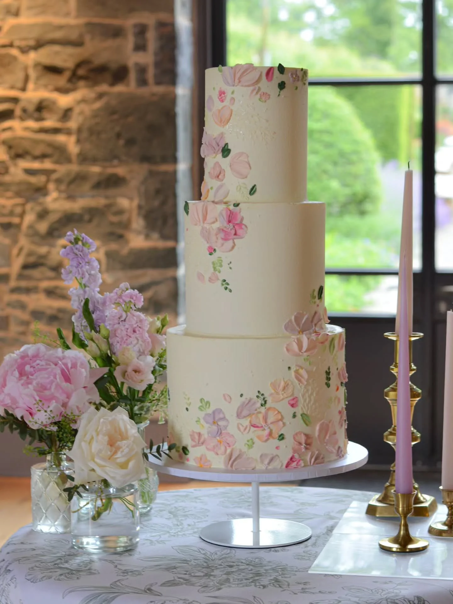 Stephanie &amp; Cameron 💜

@thecarriagerooms 
@betty_williamson 
@houseofelliottflowers