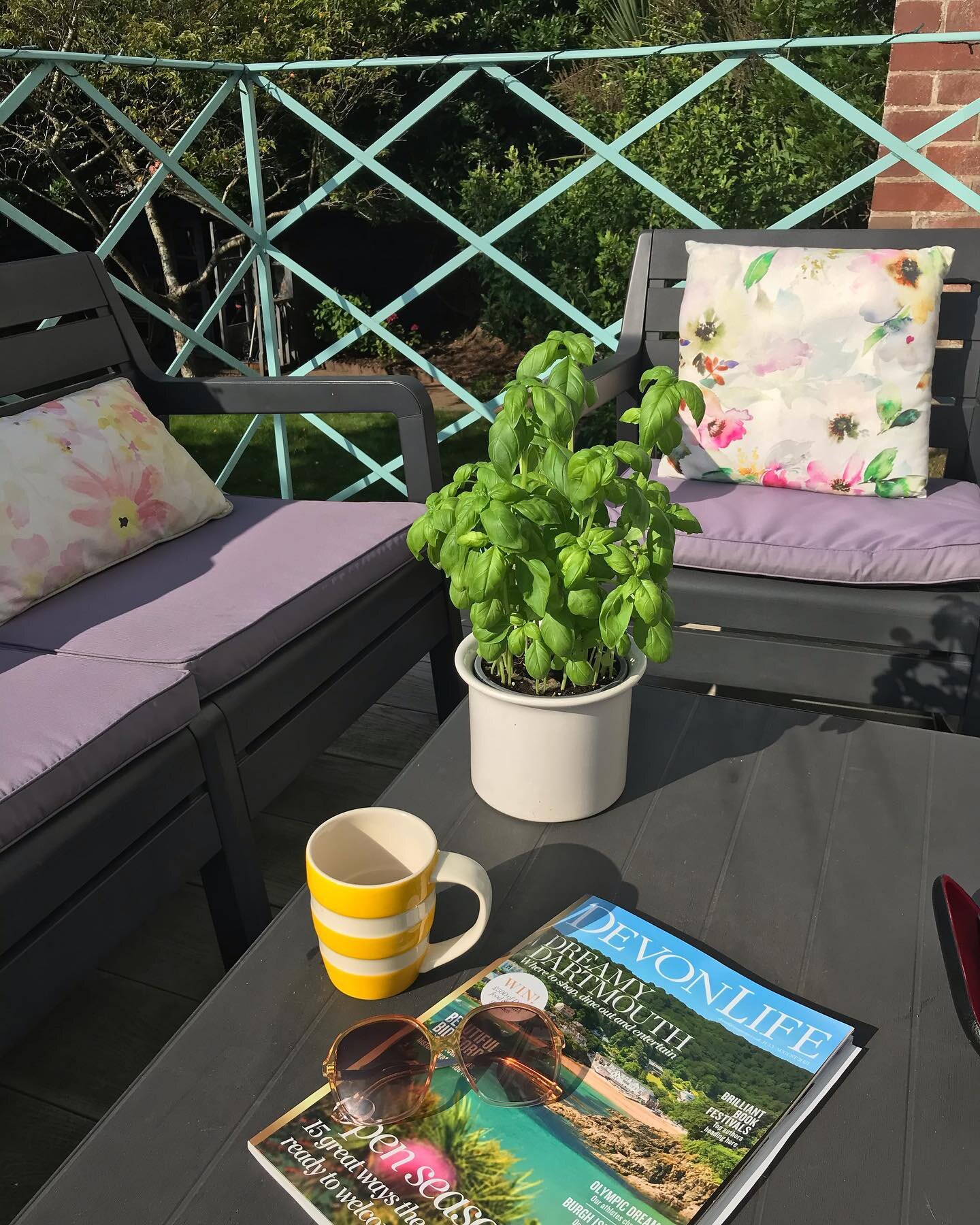 Waking up to a sunny, sunny morning in Devon. My favourite time of day for a cuppa &amp; a read on the terrace  @devonlifemag @devonlifeed #saturdaymorning #weekendvibes #morningcuppa #magazinereading #devonlife #exeter #devon