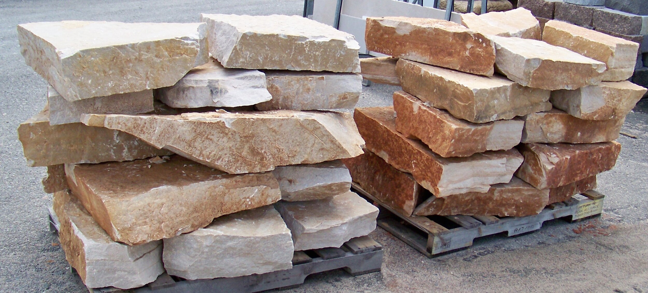 1-2-or-2-3-man-outcropping-krukowski-stone