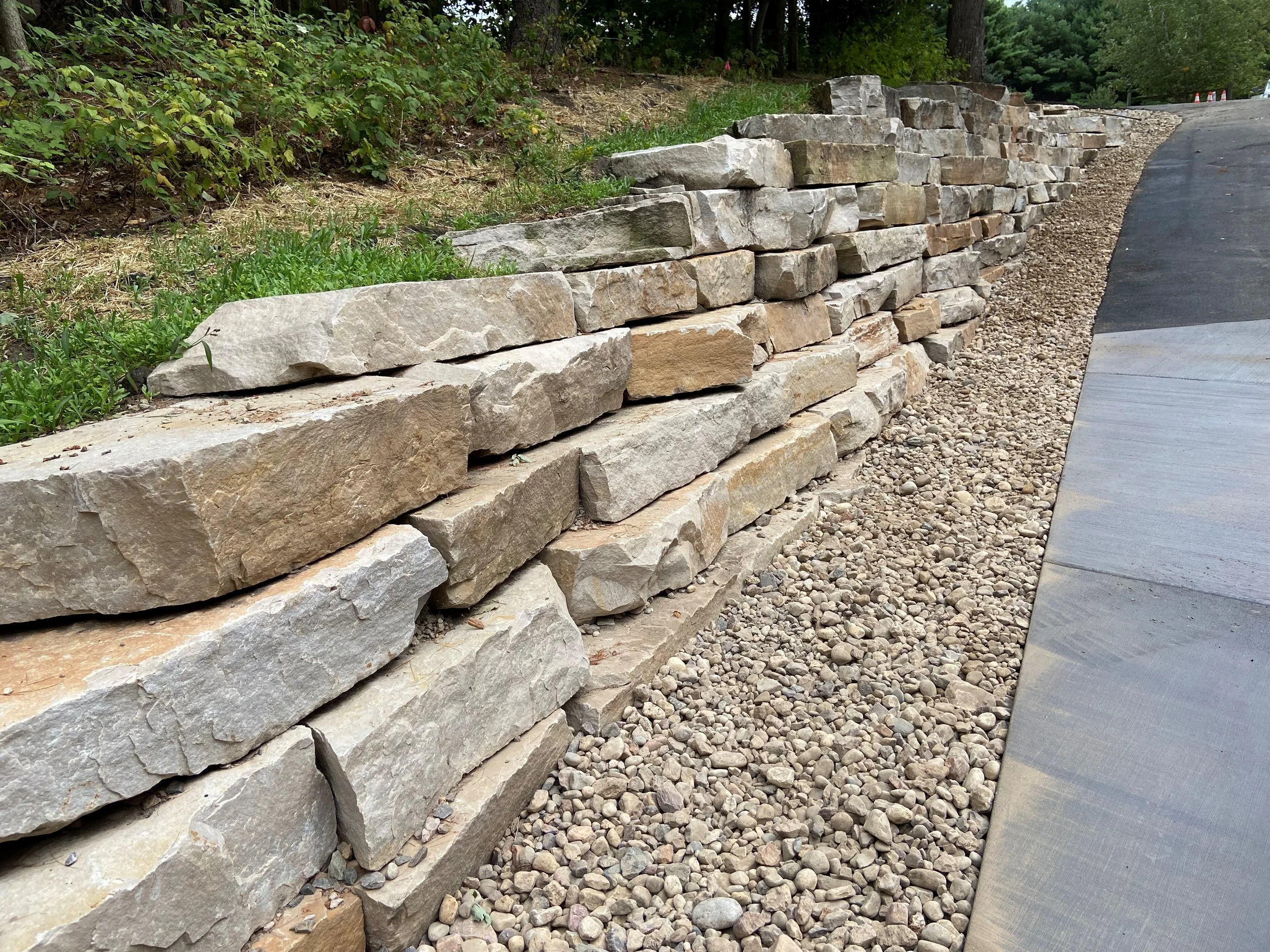 Desert Blend Outcropping 8-12"