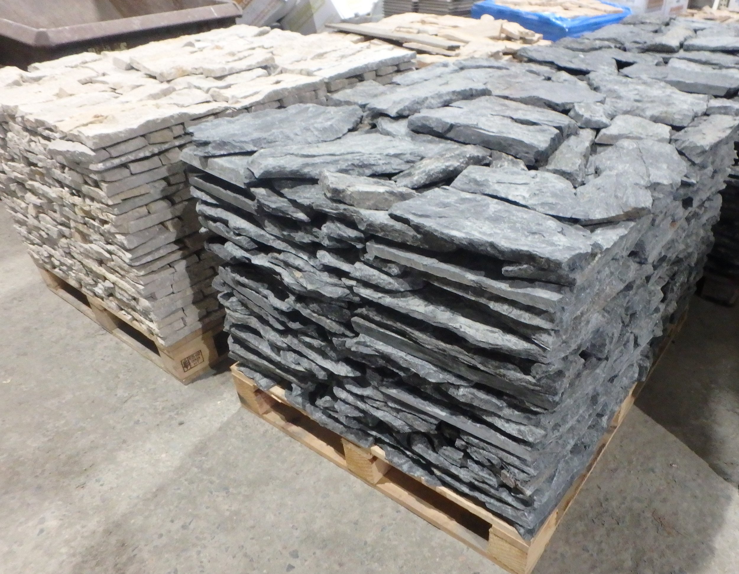 Full pallet TV.JPG