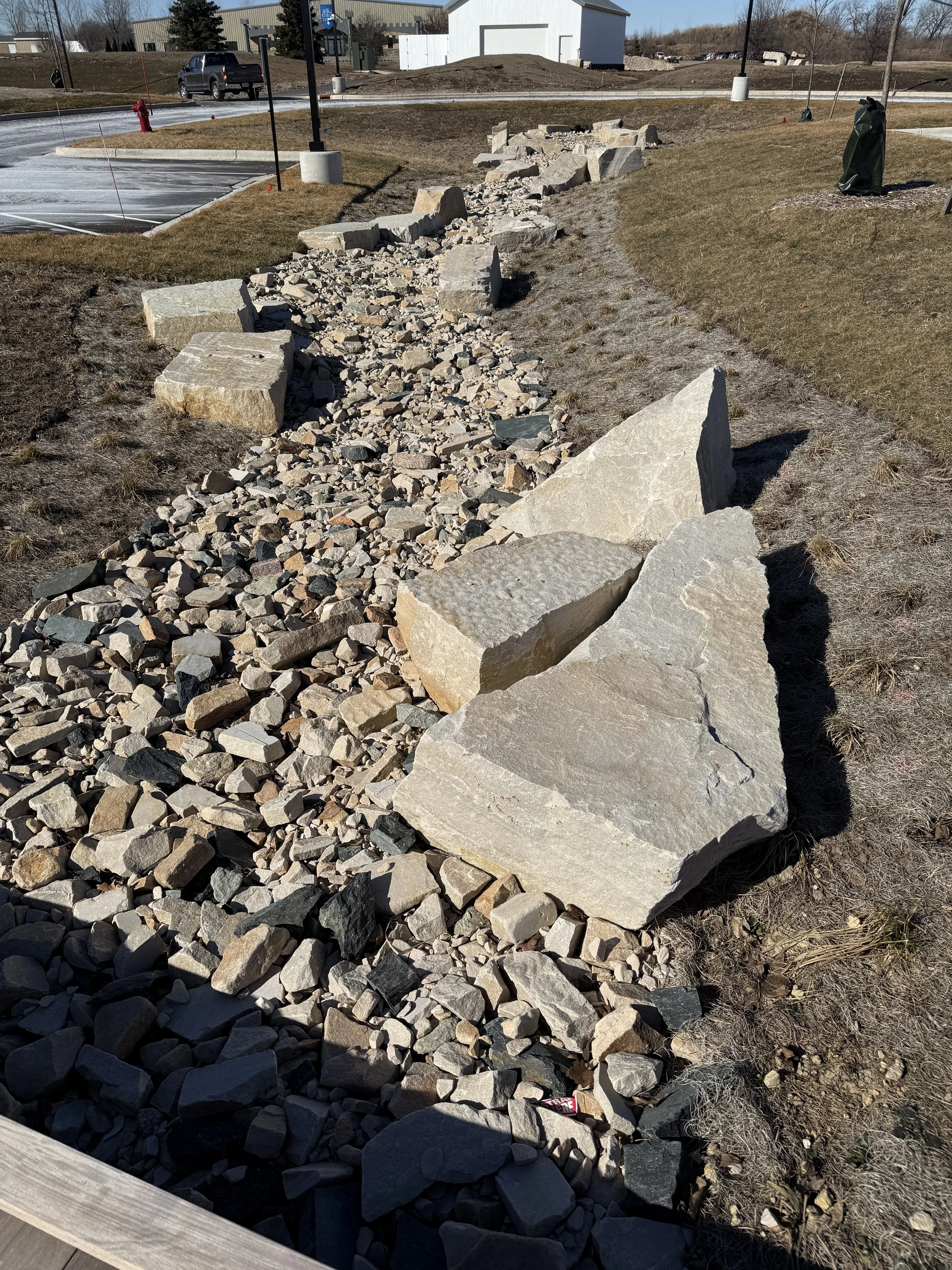 Breaker Run & Highland Brown Outcropping 14 to 24"