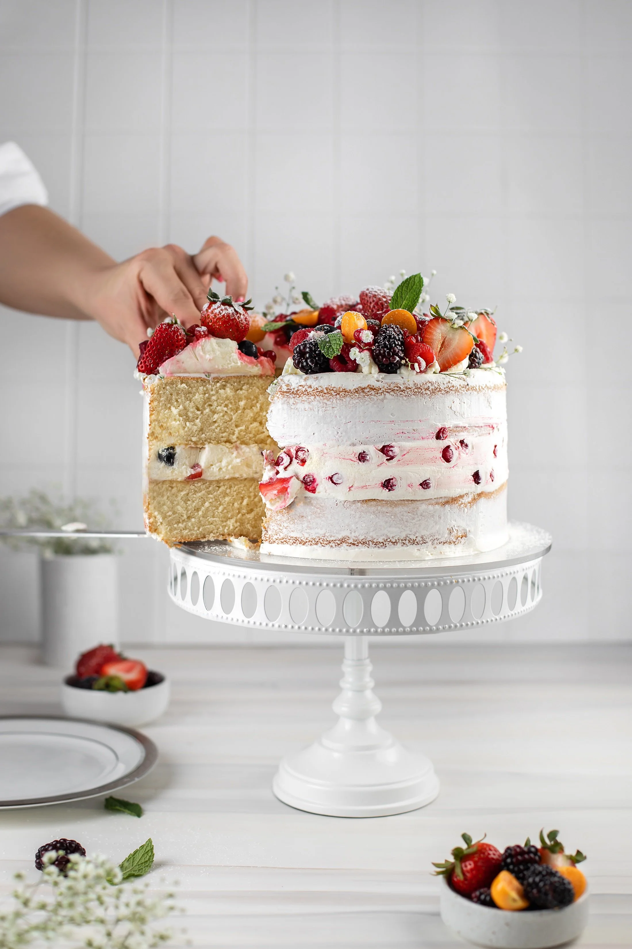 THE BEST VANILLA CAKE RECIPE