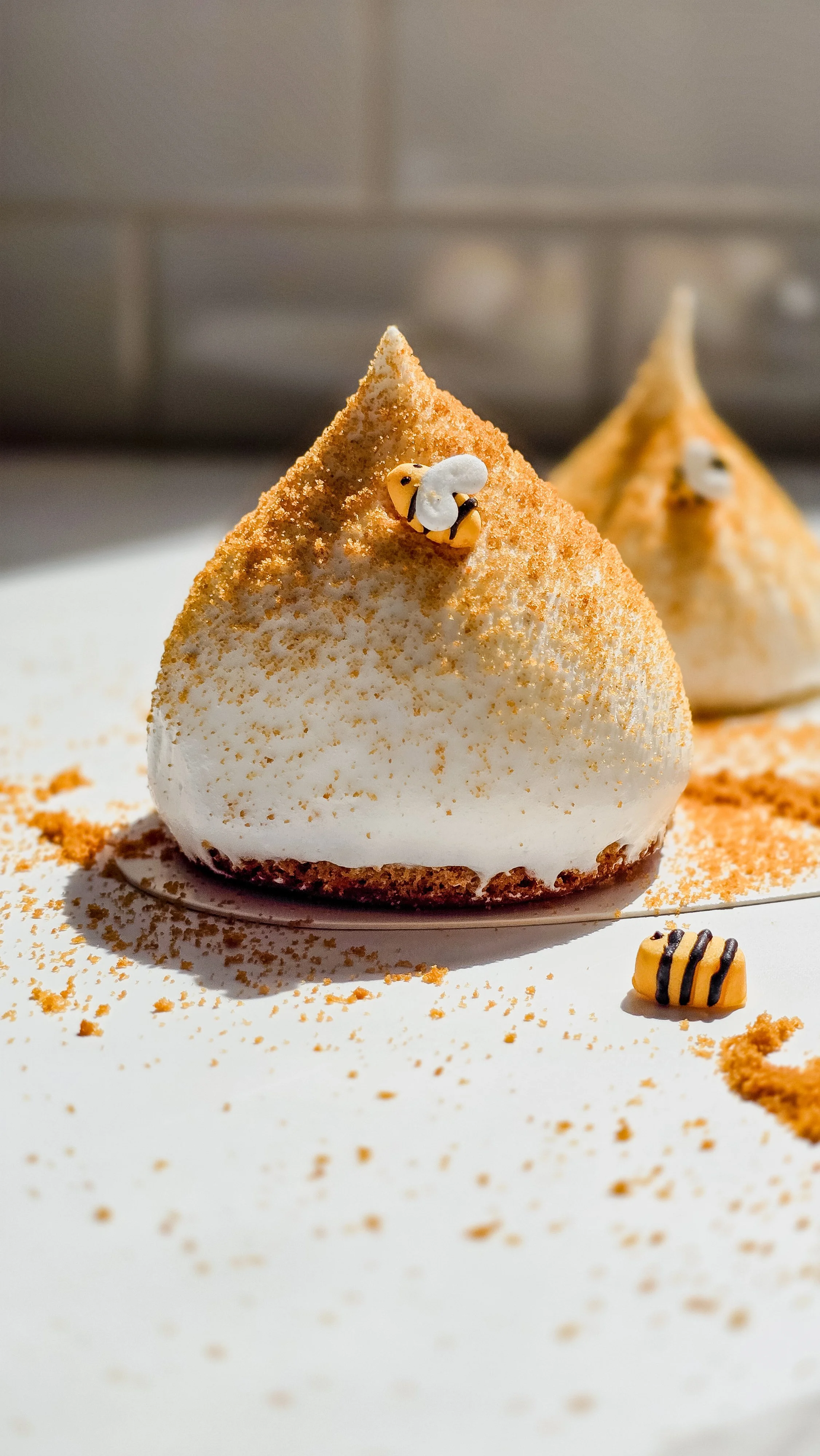 Mini Honey Cake Pastries: Sweet, Golden, and Irresistible