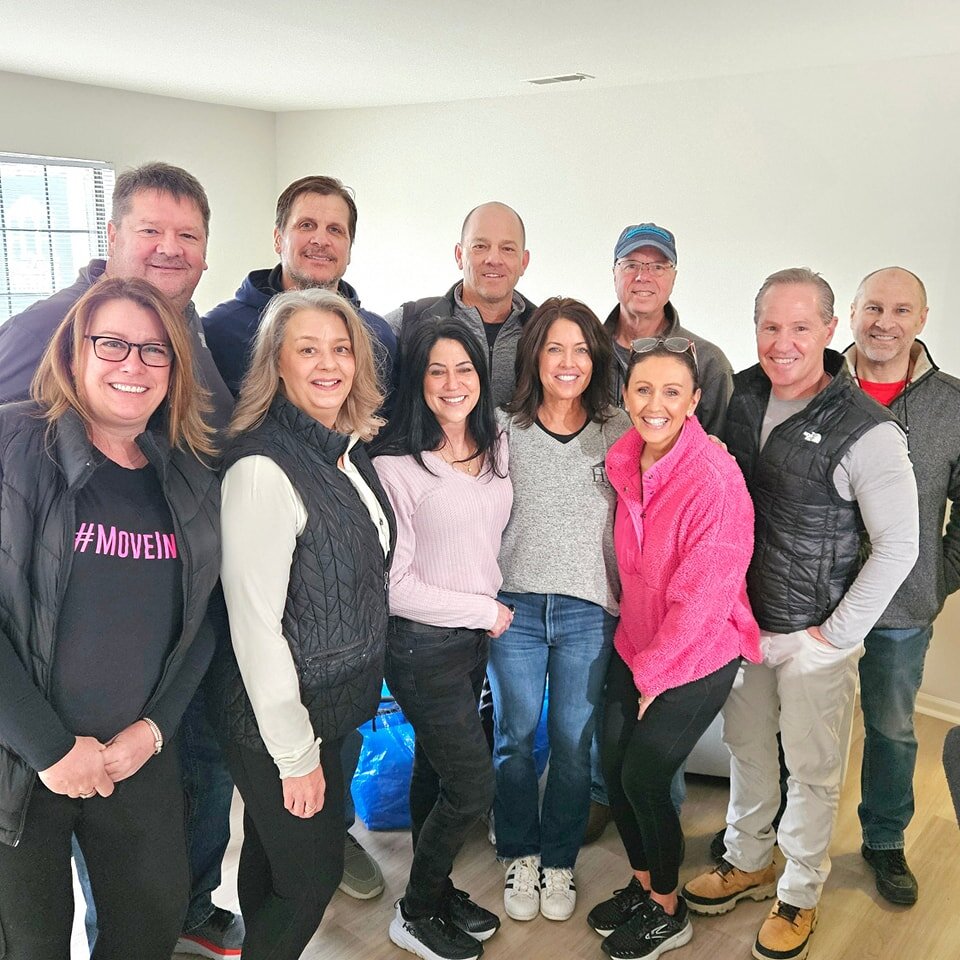 Move-in 171 Part 1

Design leads: Gina Sineni and Kristen Pisani

The sun was shining today on a wonderful group of volunteers who helped bring dignity and hope to an Air Force veteran.  Team 171, led by Gina and Kristen, created a warm, inviting spa