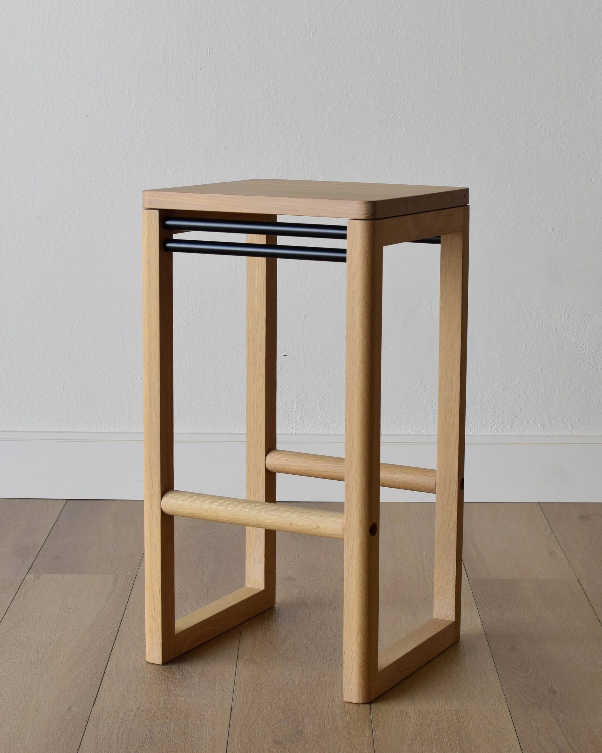 stool oo8.jpg
