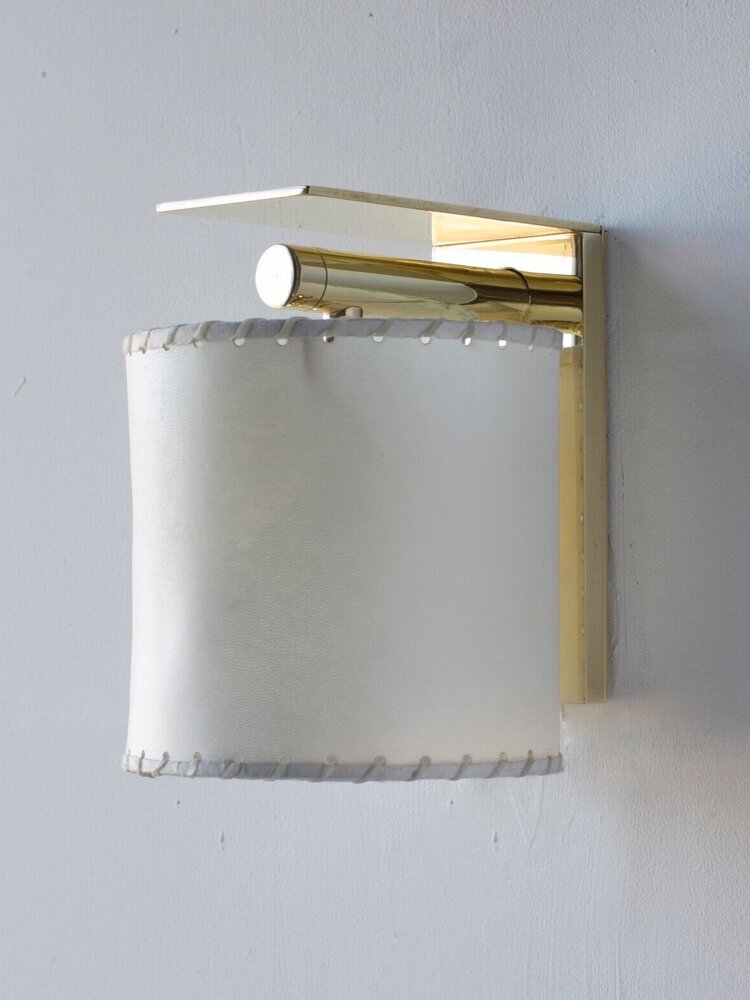 SMALL SCONCE IN POLISHED UNLACQUERED BRASS - MOUNTED DOWN