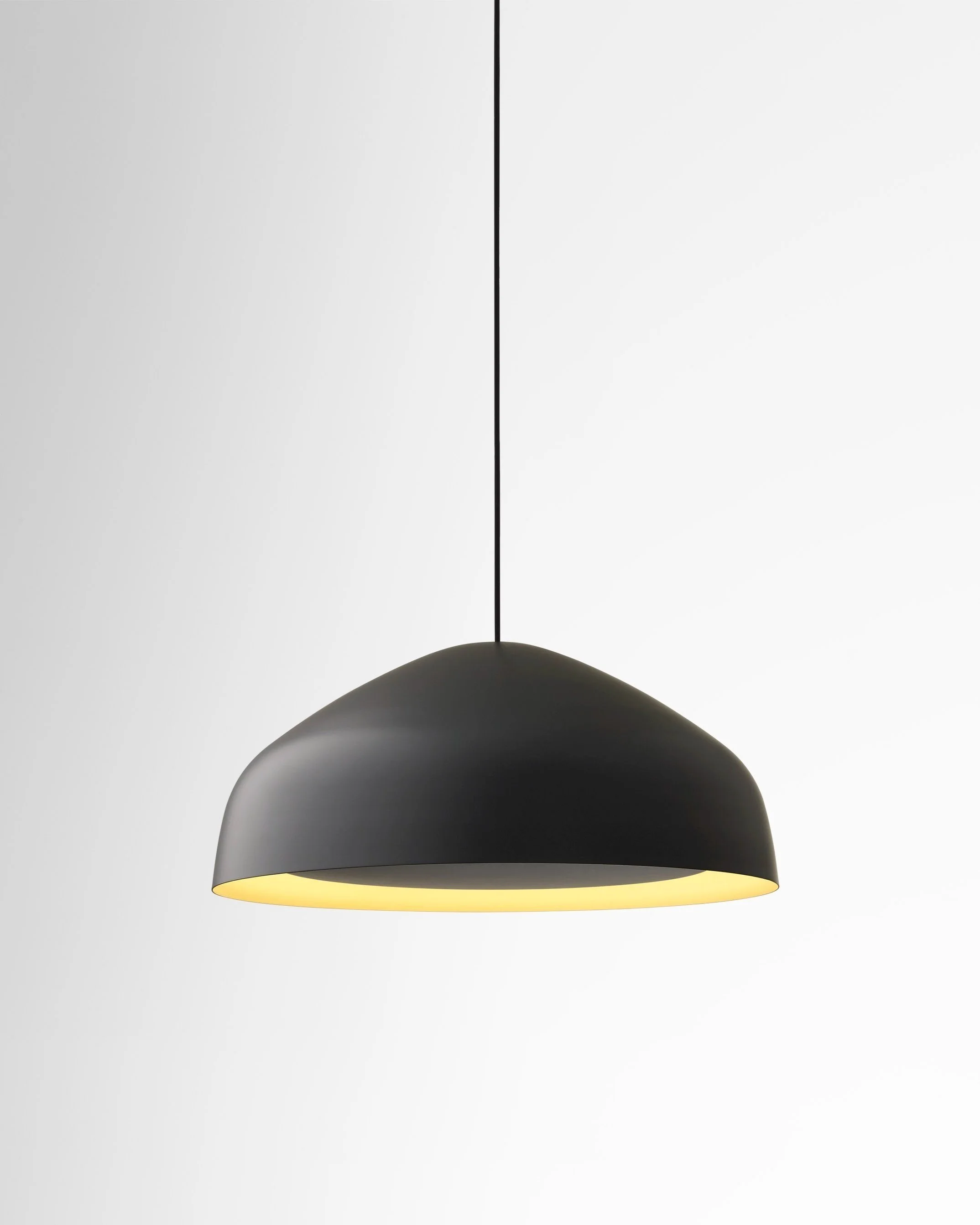 ORA PENDANT - BLACK PAINTED