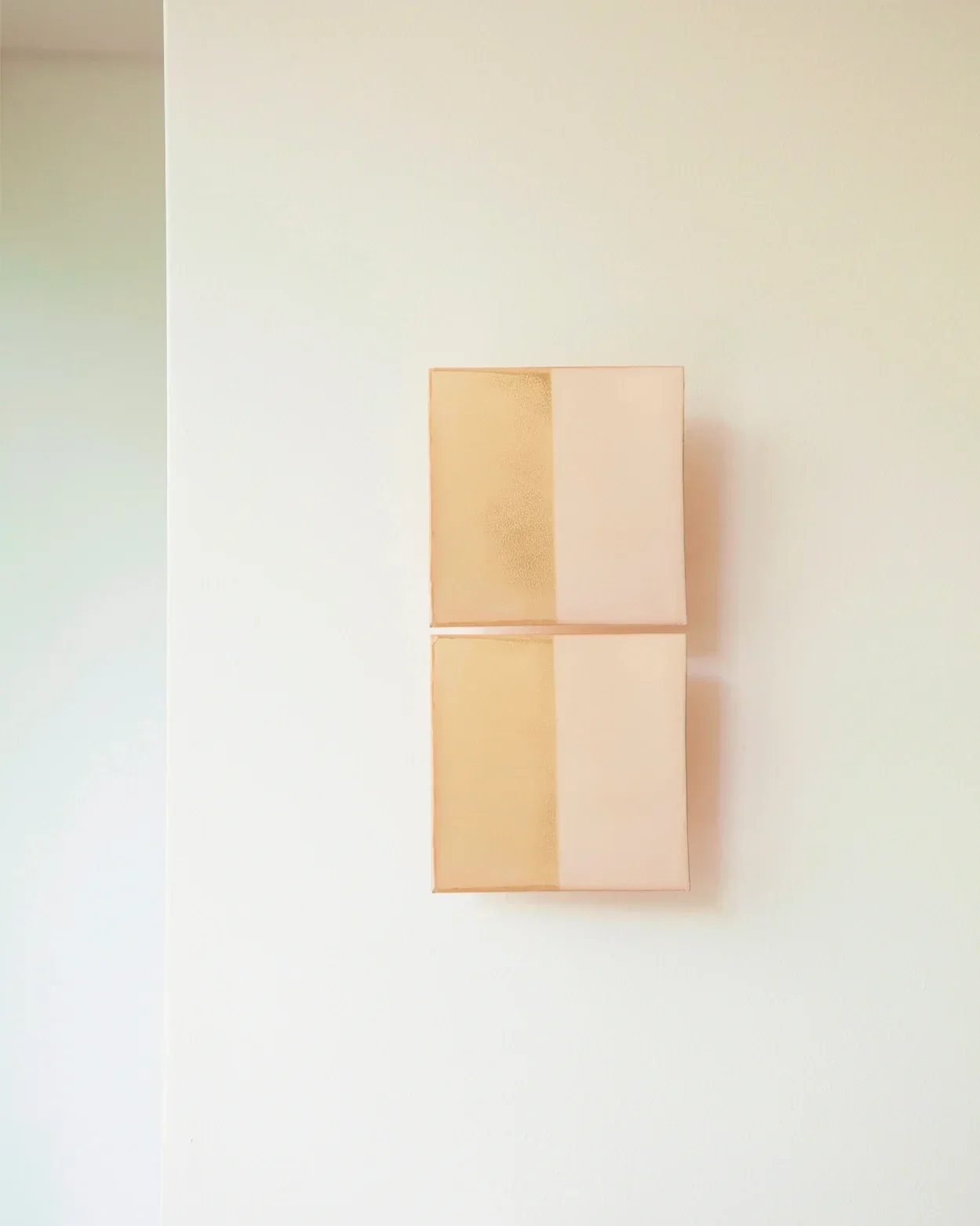 TILES LINE C - CREAM + WHITE