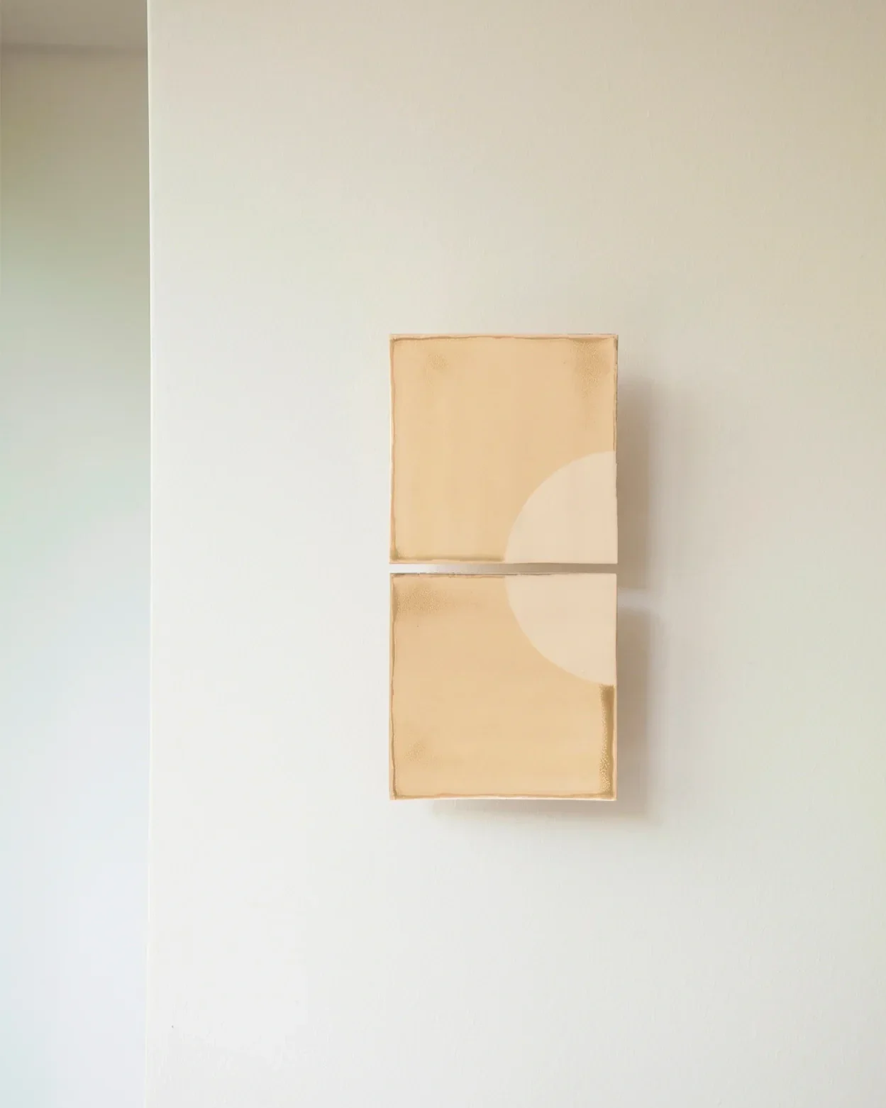 TILES MOON C - CREAM + WHITE