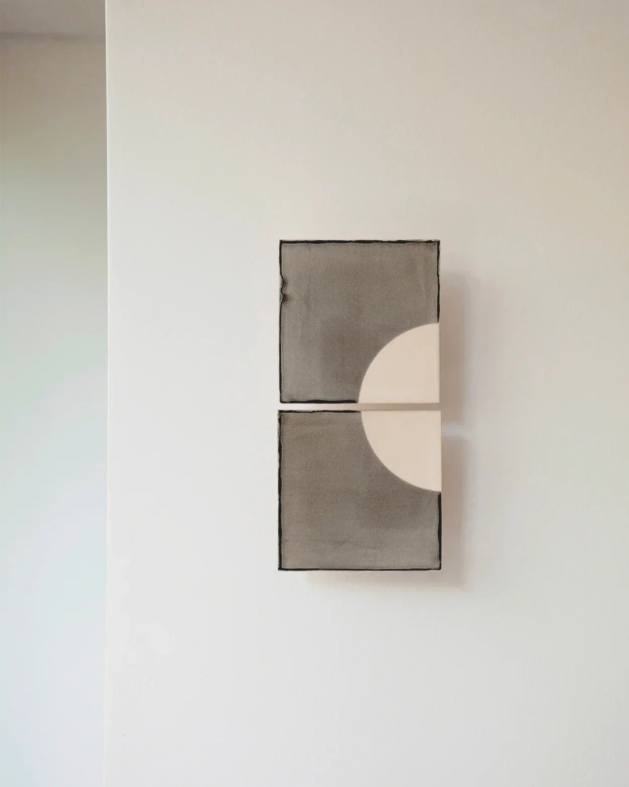 TILES MOON G - GREY + WHITE