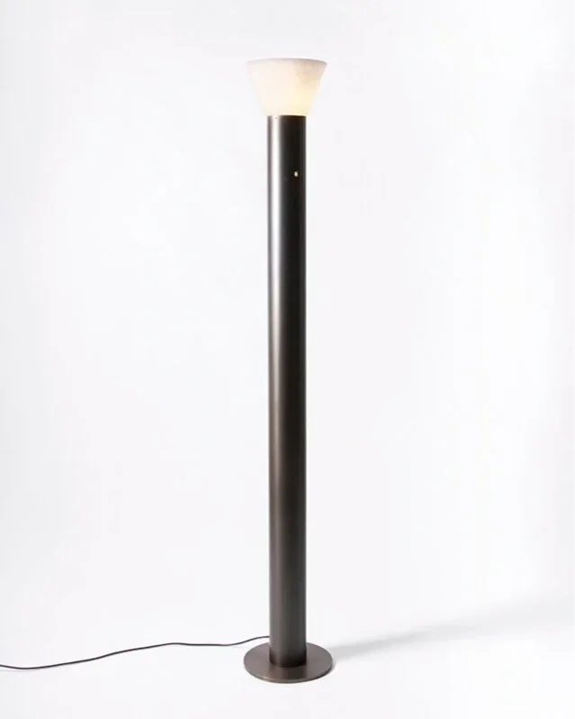 garnieretlinker-lara-floorlamp-4.jpg.webp