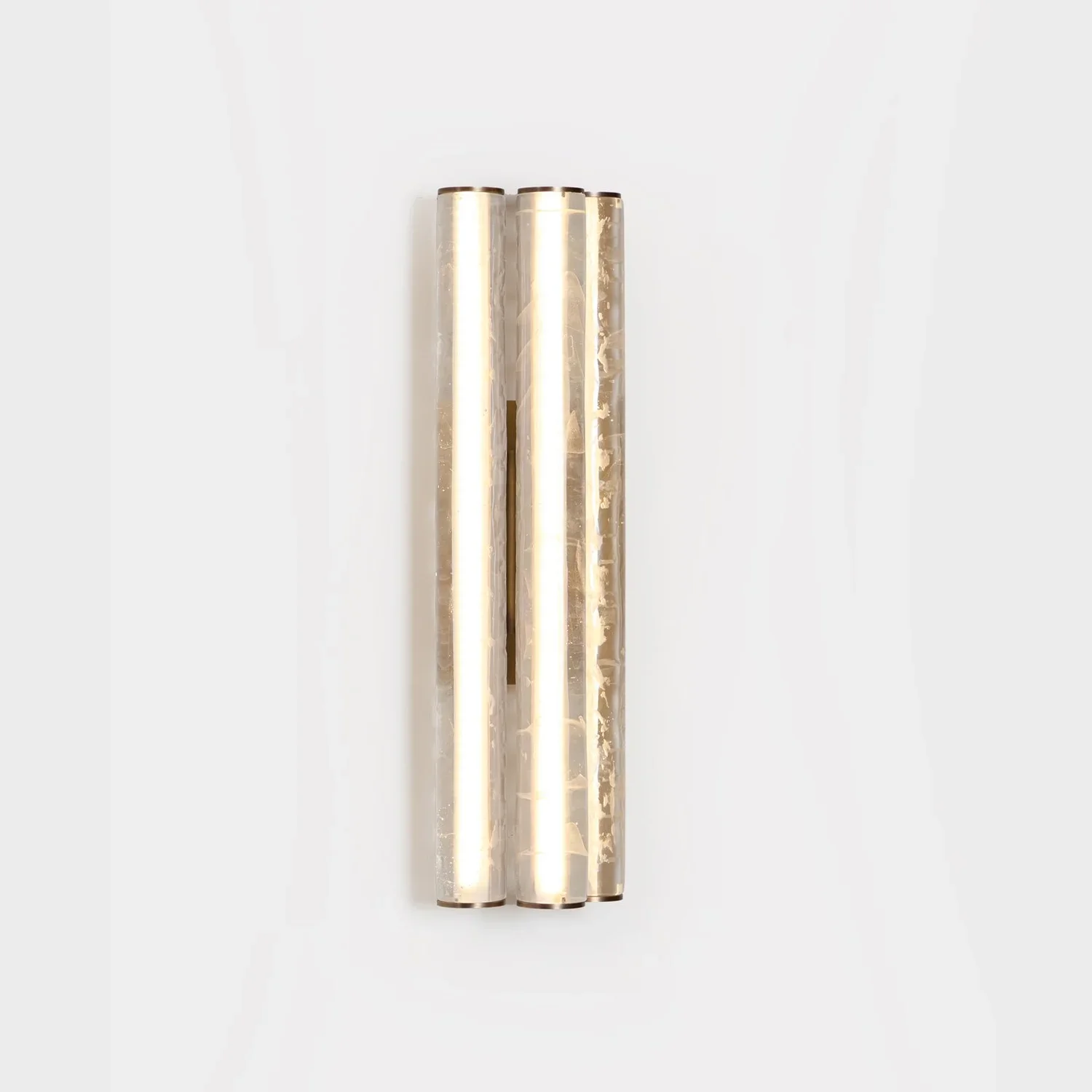 garnieretlinker-eos-sconce-x3.jpg.webp