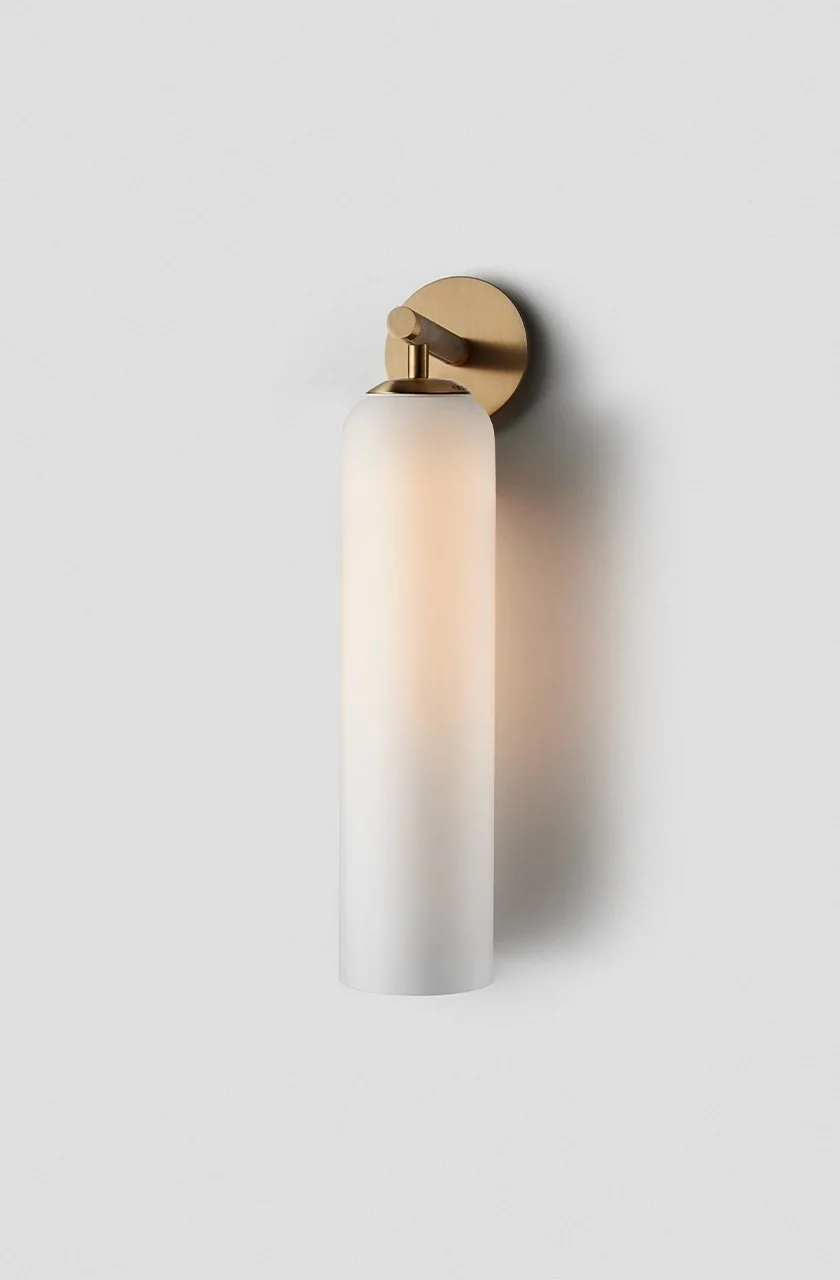 FLOAT HOVER SHORT SCONCE - BRASS / SNOW
