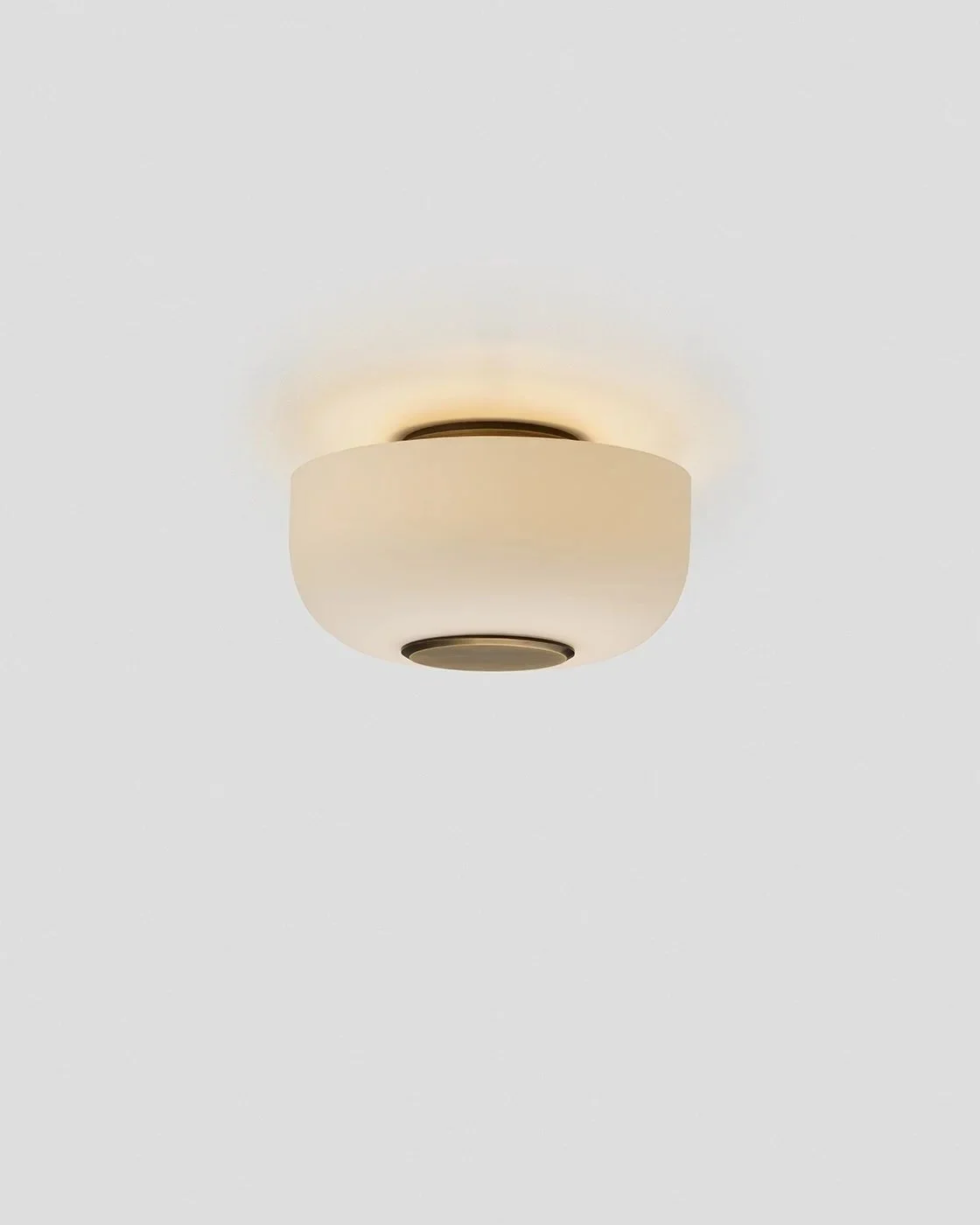 ROLO UPWARD FACING FLUSH MOUNT PENDANT - MEDIUM - BRASS / SNOW